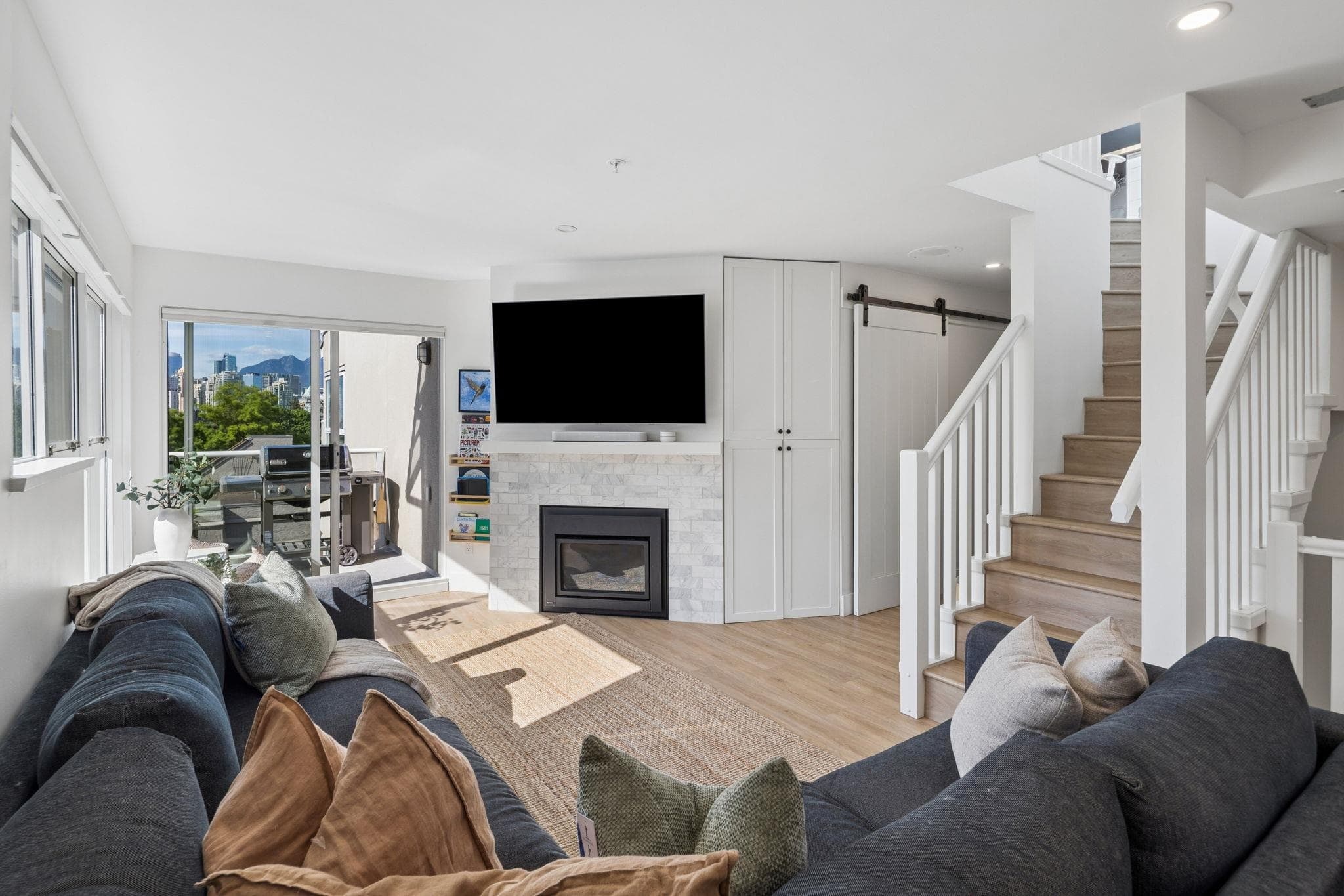 103 - 933 W 8th Avenue, Vancouver