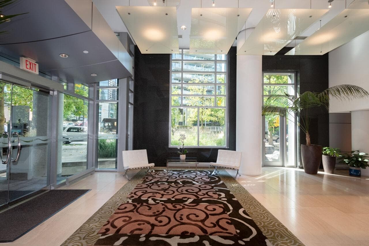 203 - 499 Broughton Street, Vancouver, V6G 3K1 — photo 3