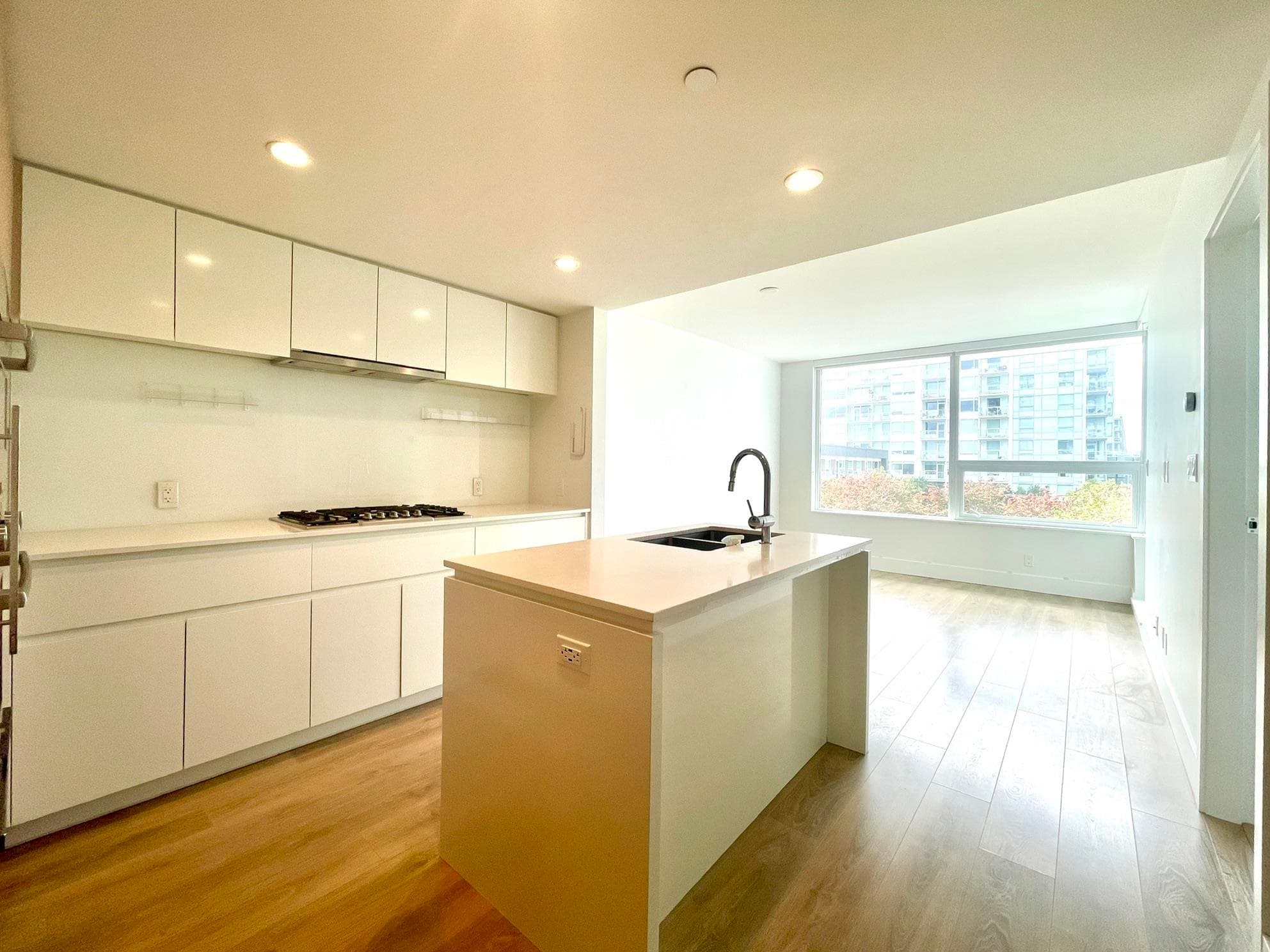 605 - 6900 Pearson Way, Richmond, V7C 0C9 — photo 4