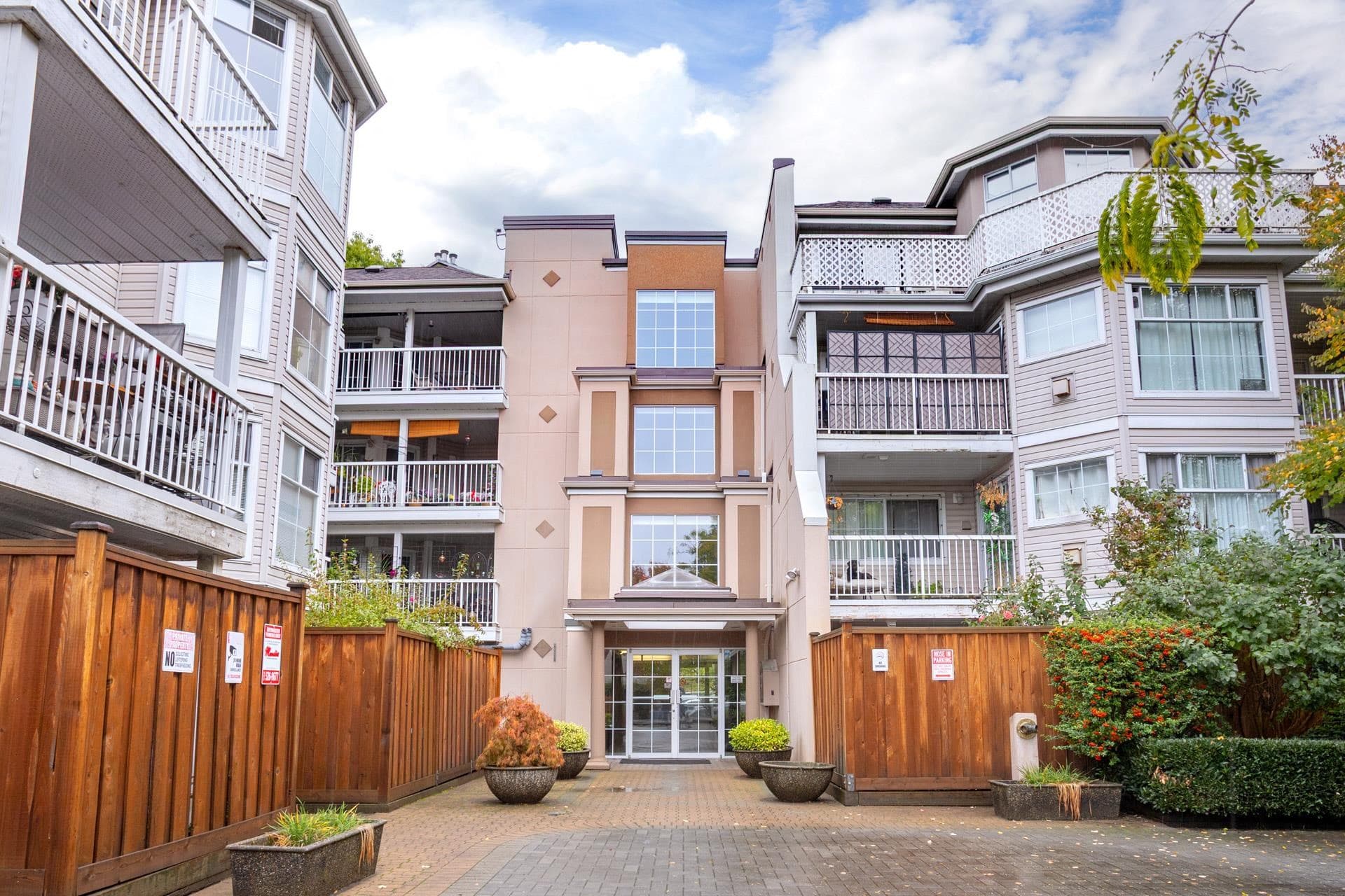 213 - 2678 Dixon Street, Port Coquitlam, V3C 6L7 — photo 1