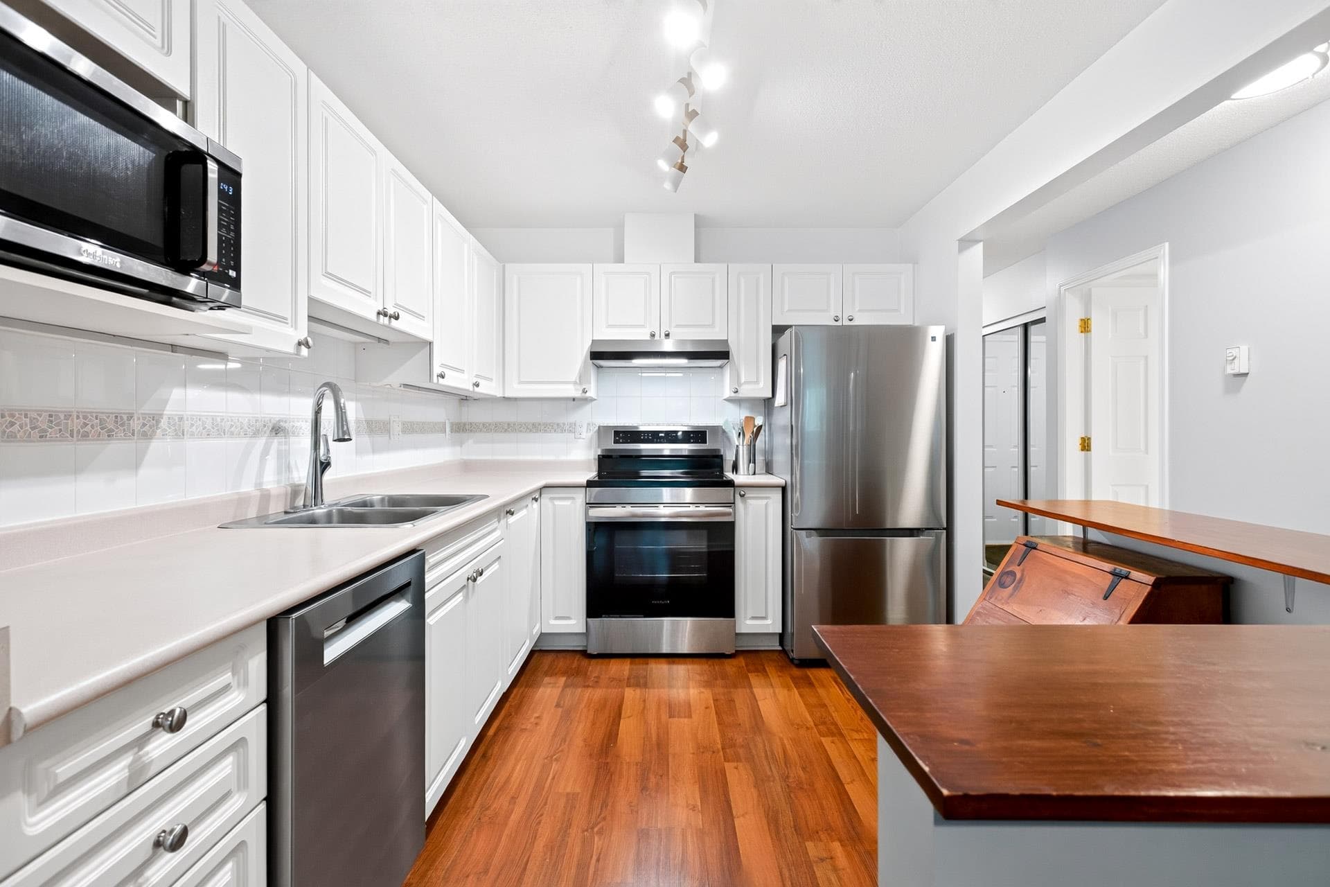 213 - 2678 Dixon Street, Port Coquitlam, V3C 6L7 — photo 5