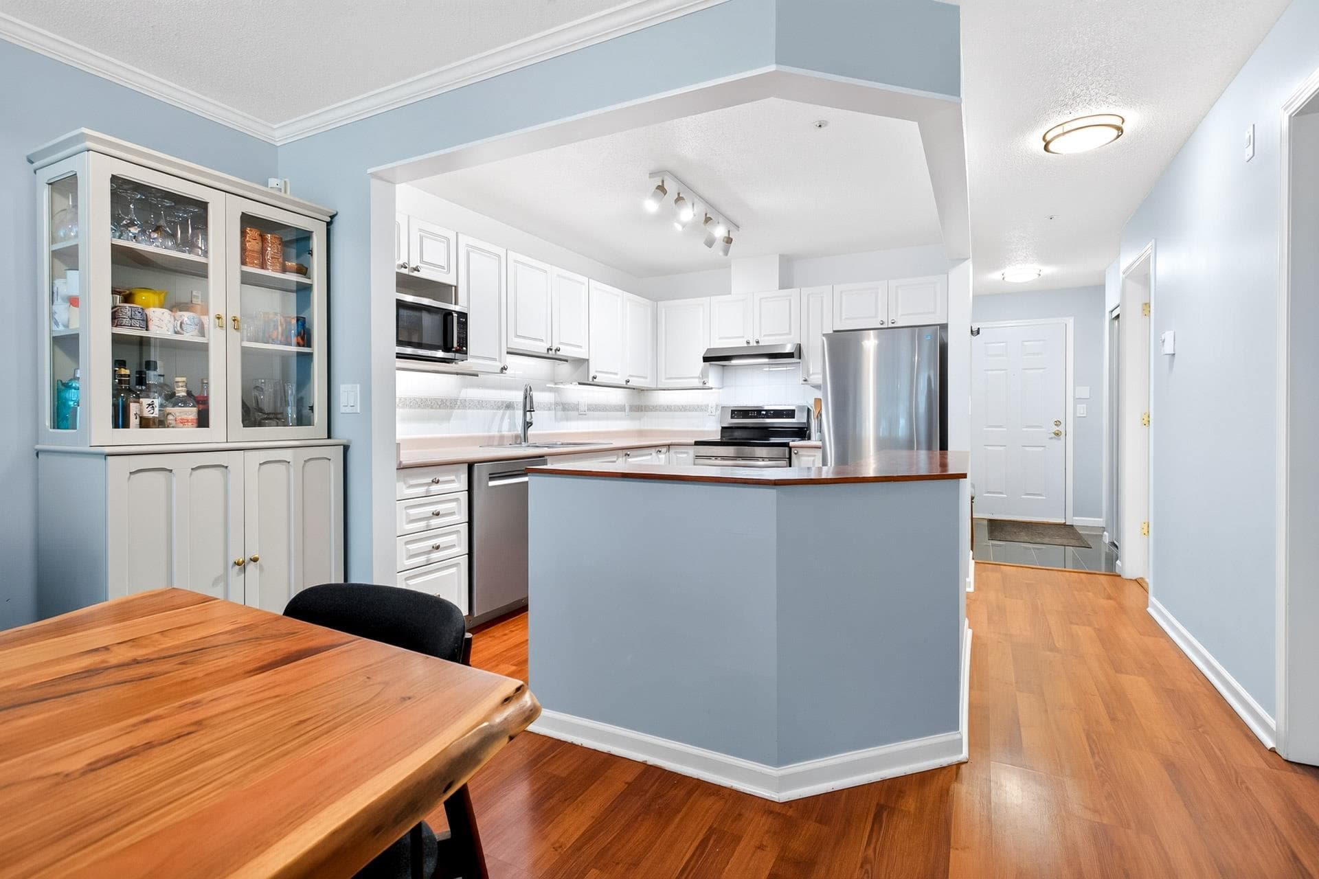 213 - 2678 Dixon Street, Port Coquitlam, V3C 6L7 — photo 4
