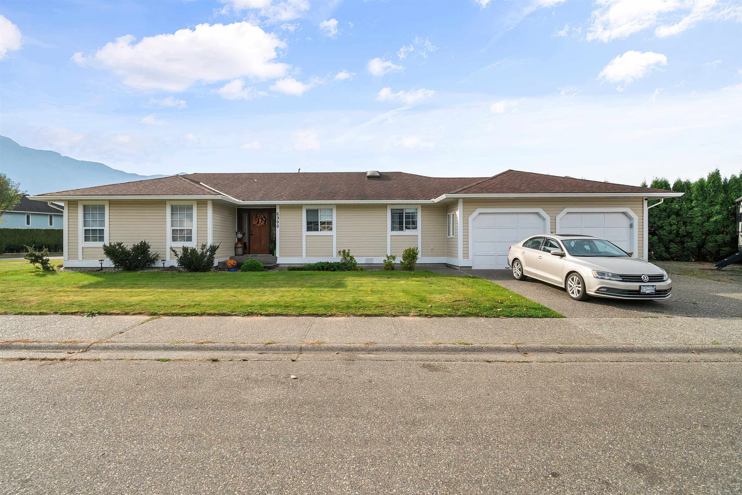 6900 Oakwood Drive, Agassiz