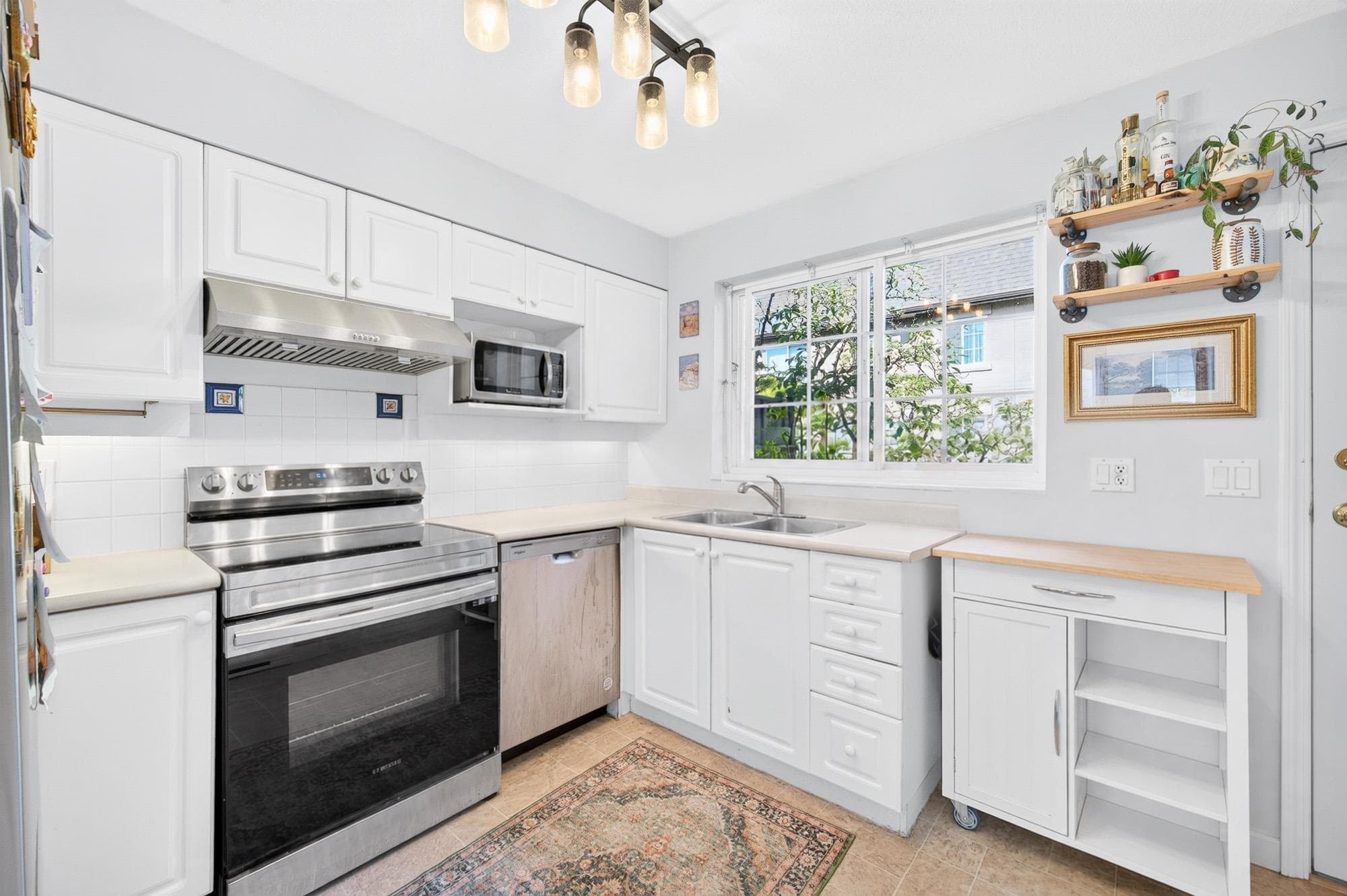 10 - 1561 Booth Avenue, Coquitlam, V3K 6Z9 — photo 4
