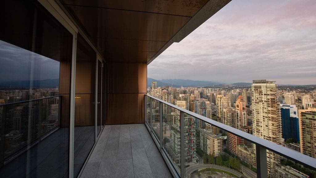 4906 - 1480 Howe Street, Vancouver