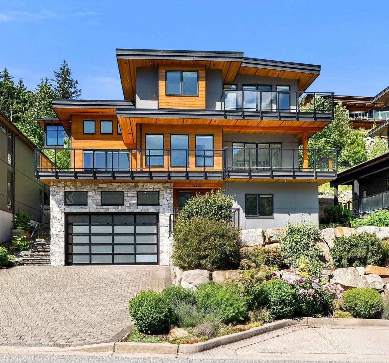 2237 Windsail Place, Squamish