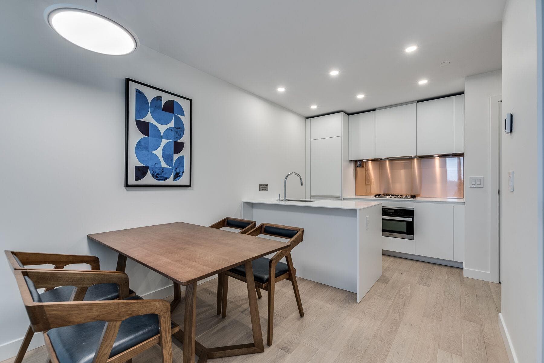 3610 - 1480 Howe Street, Vancouver