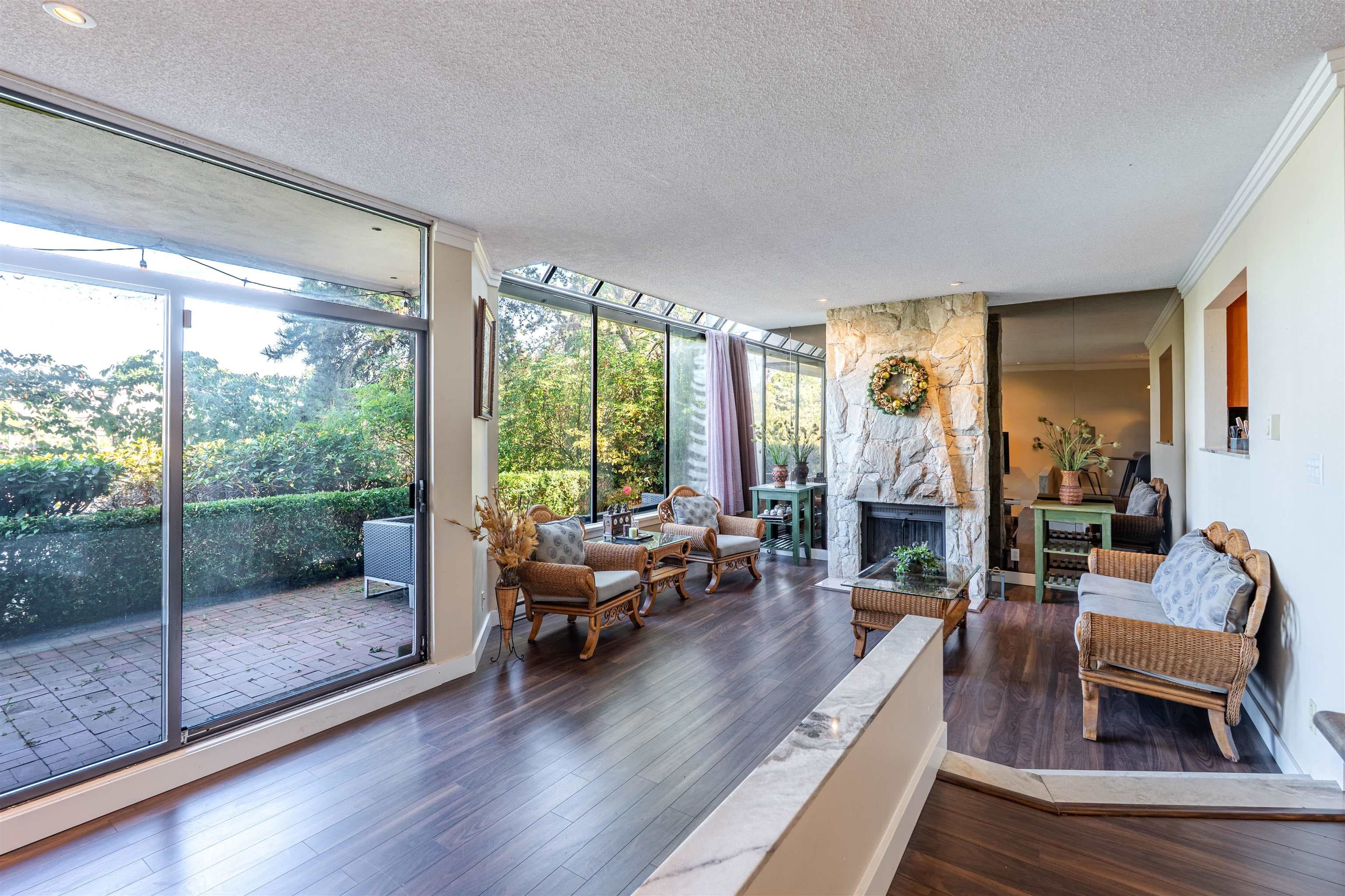 1200 Island Park Walk, Vancouver