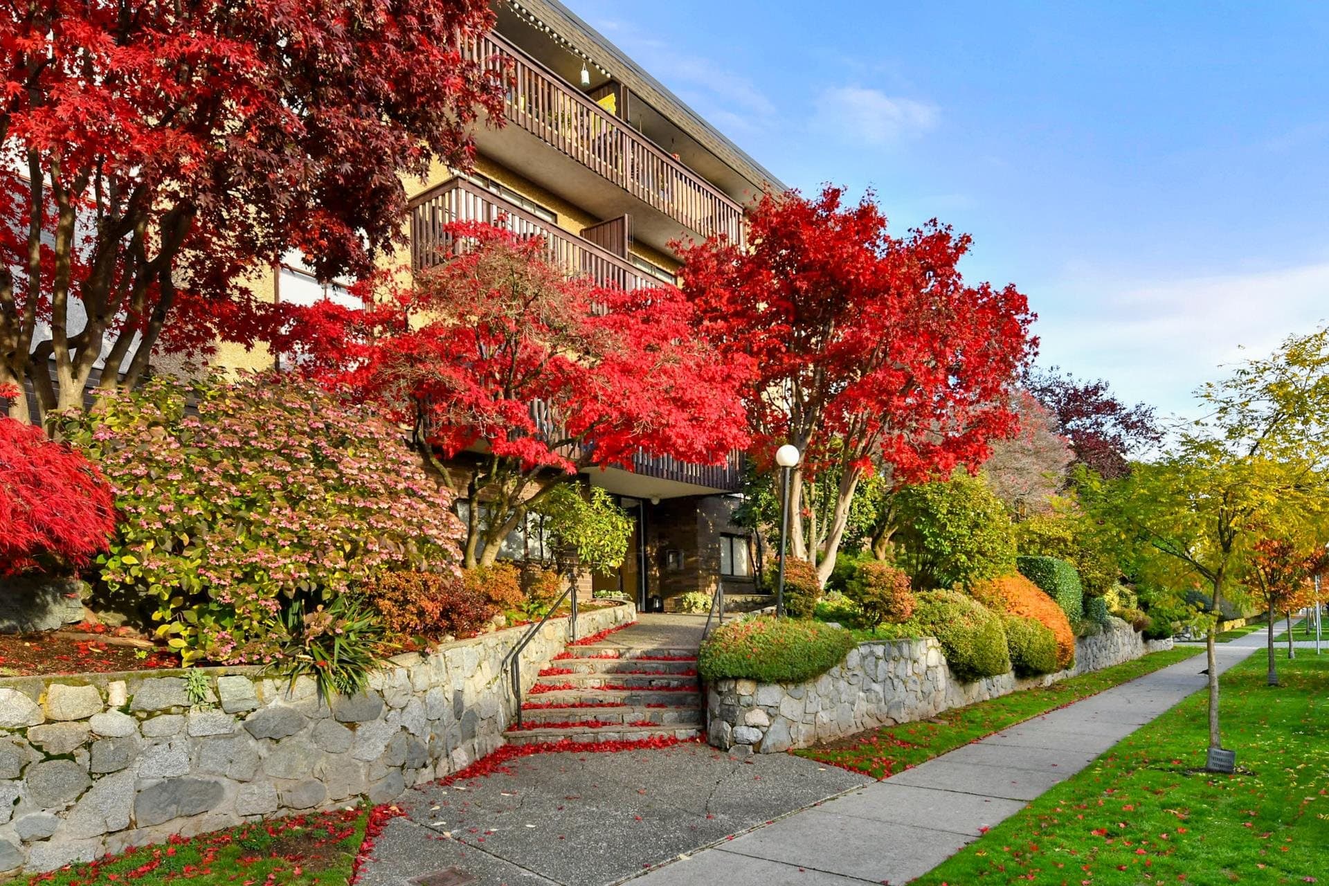 410 - 120 E 4th Street, North Vancouver