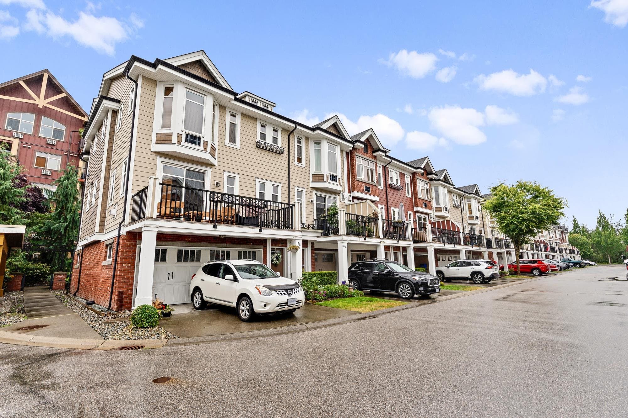72 - 20738 84 Avenue, Langley