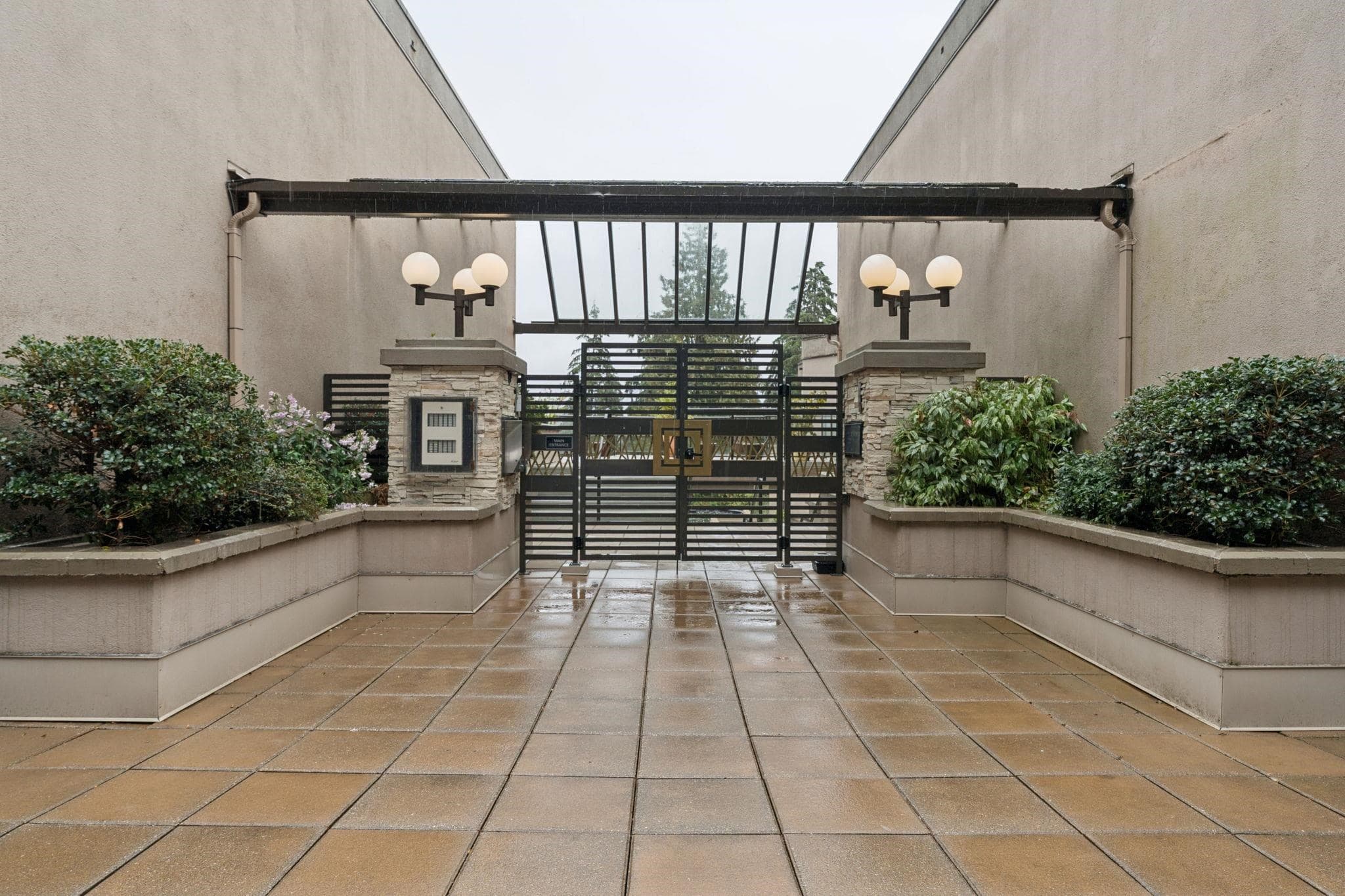 602 - 1500 Ostler Court, North Vancouver