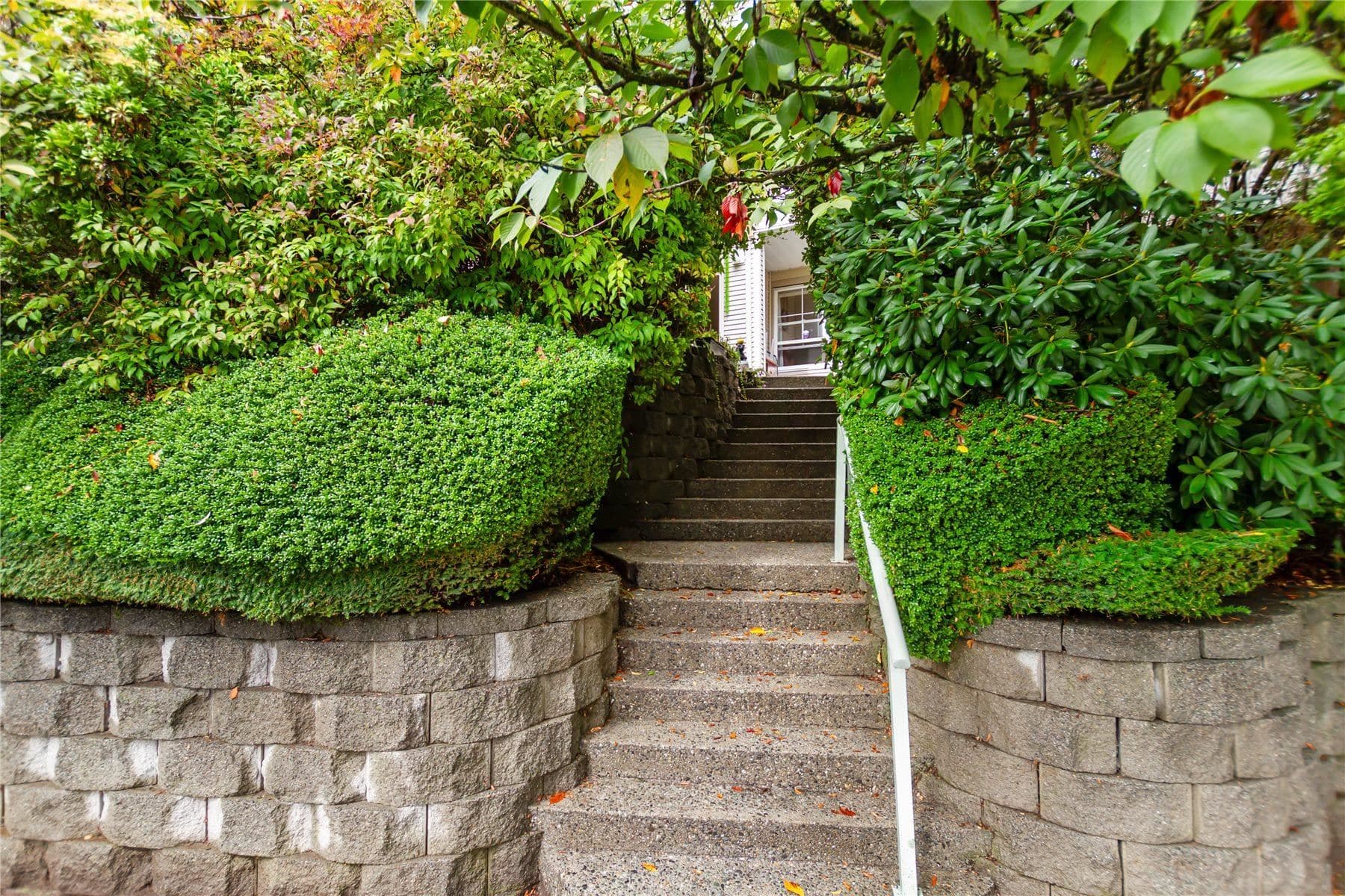 2 - 1383 Brunette Avenue, Coquitlam