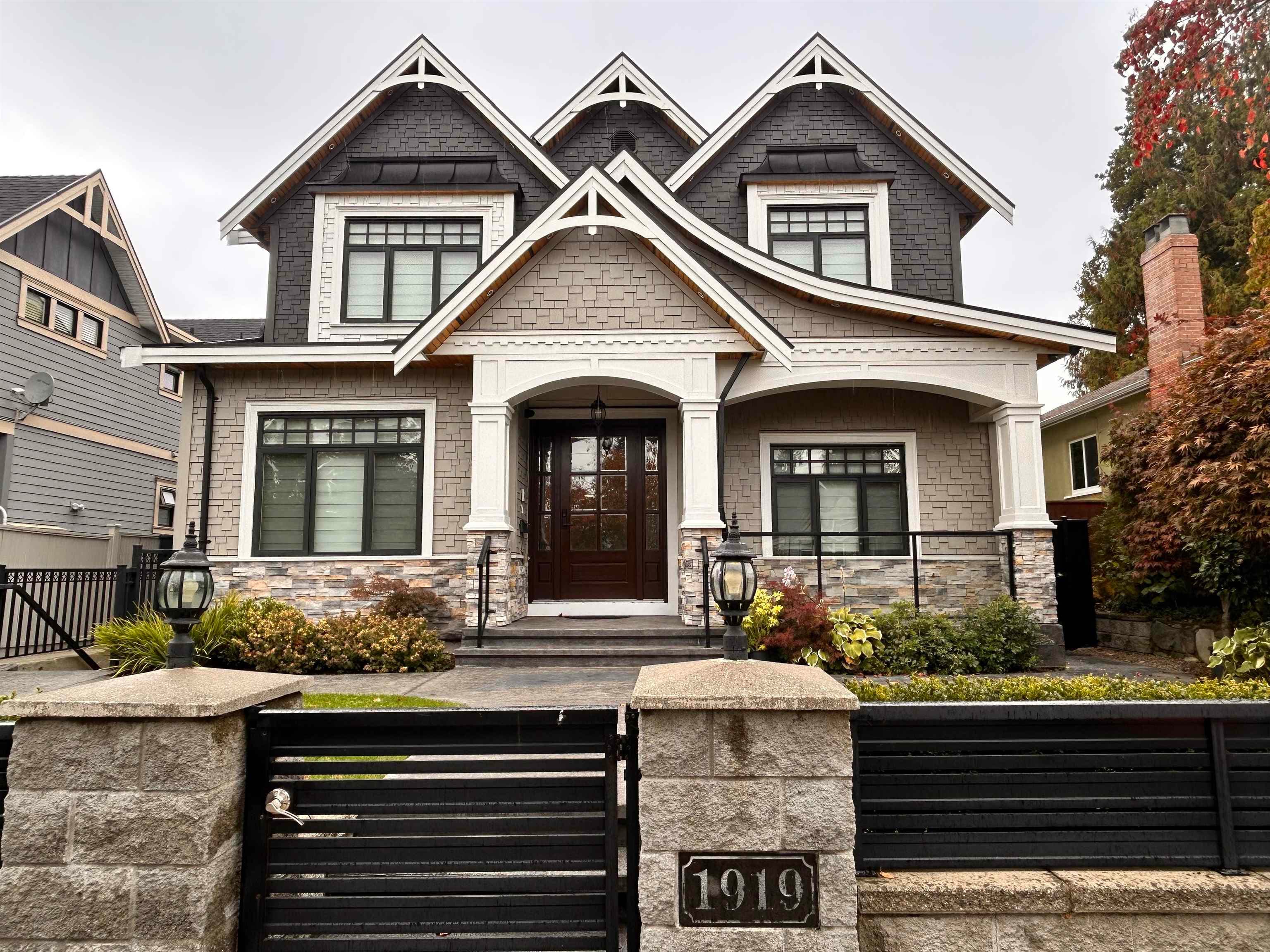 1919 Dublin Street, New Westminster
