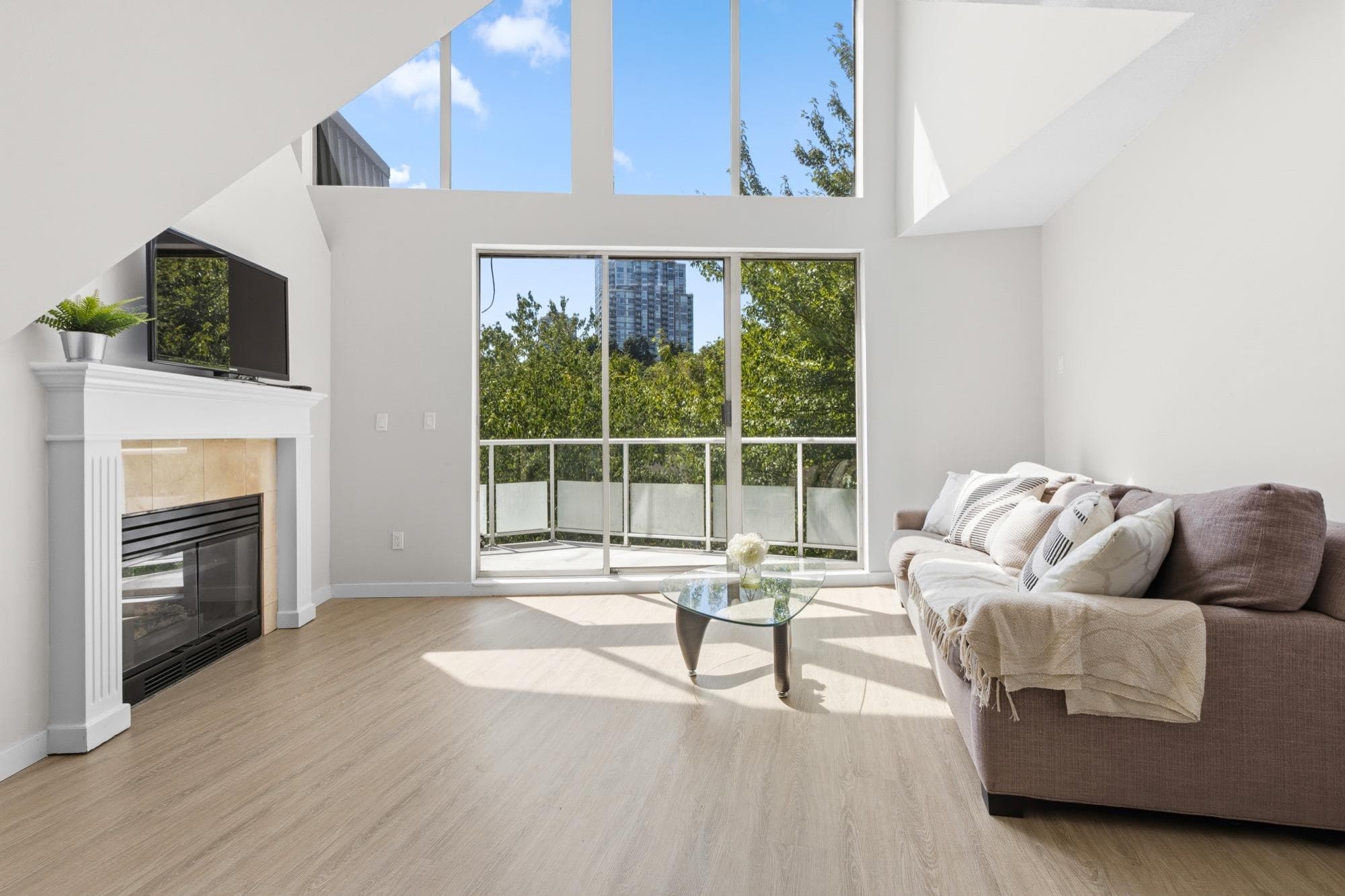 503 - 60 Richmond Street, New Westminster