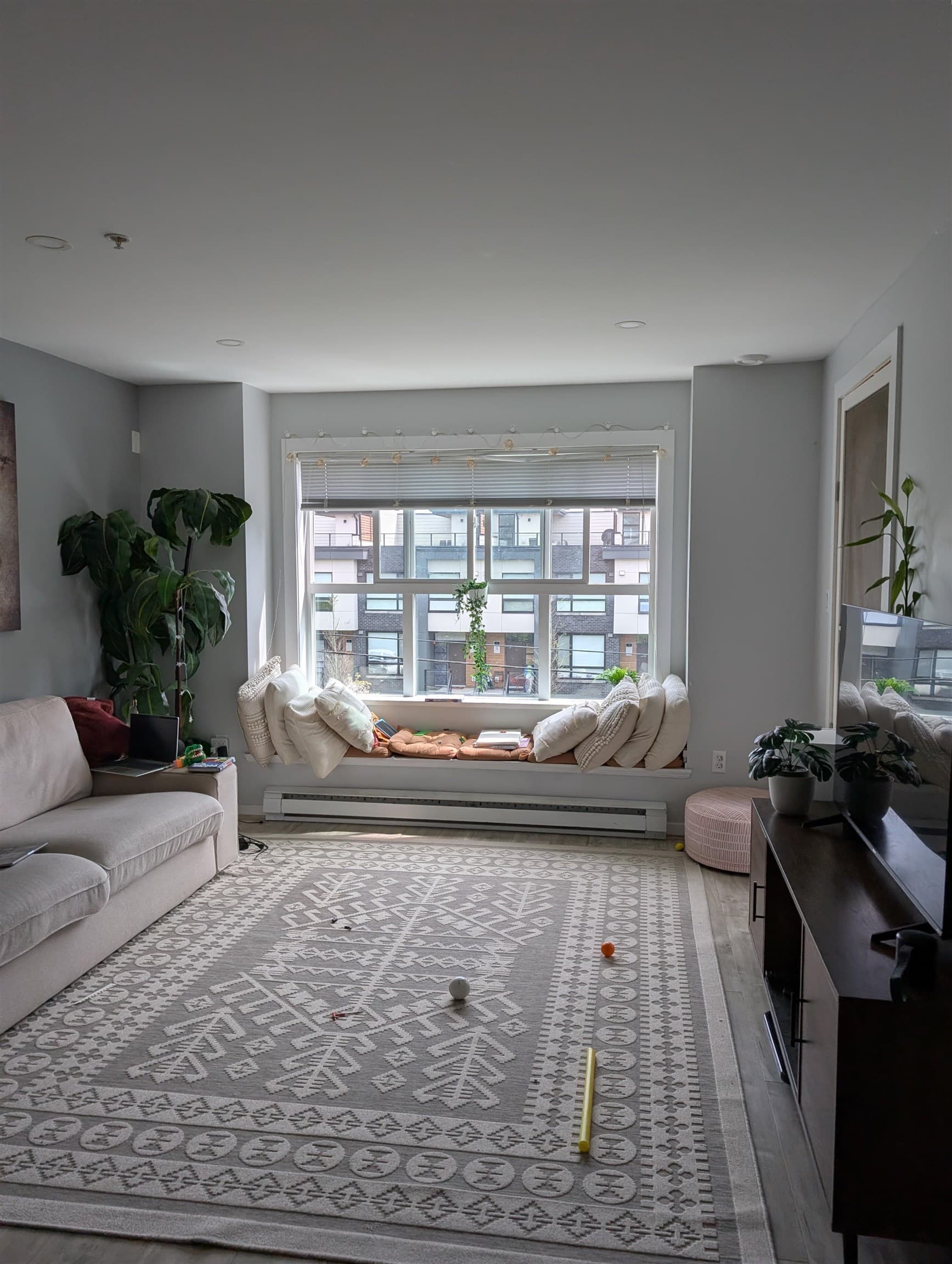 309 - 5889 Irmin Street, Burnaby