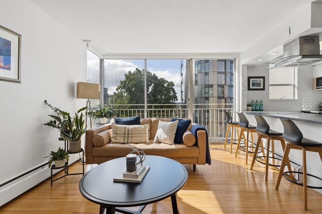 607 - 1250 Burnaby Street, Vancouver