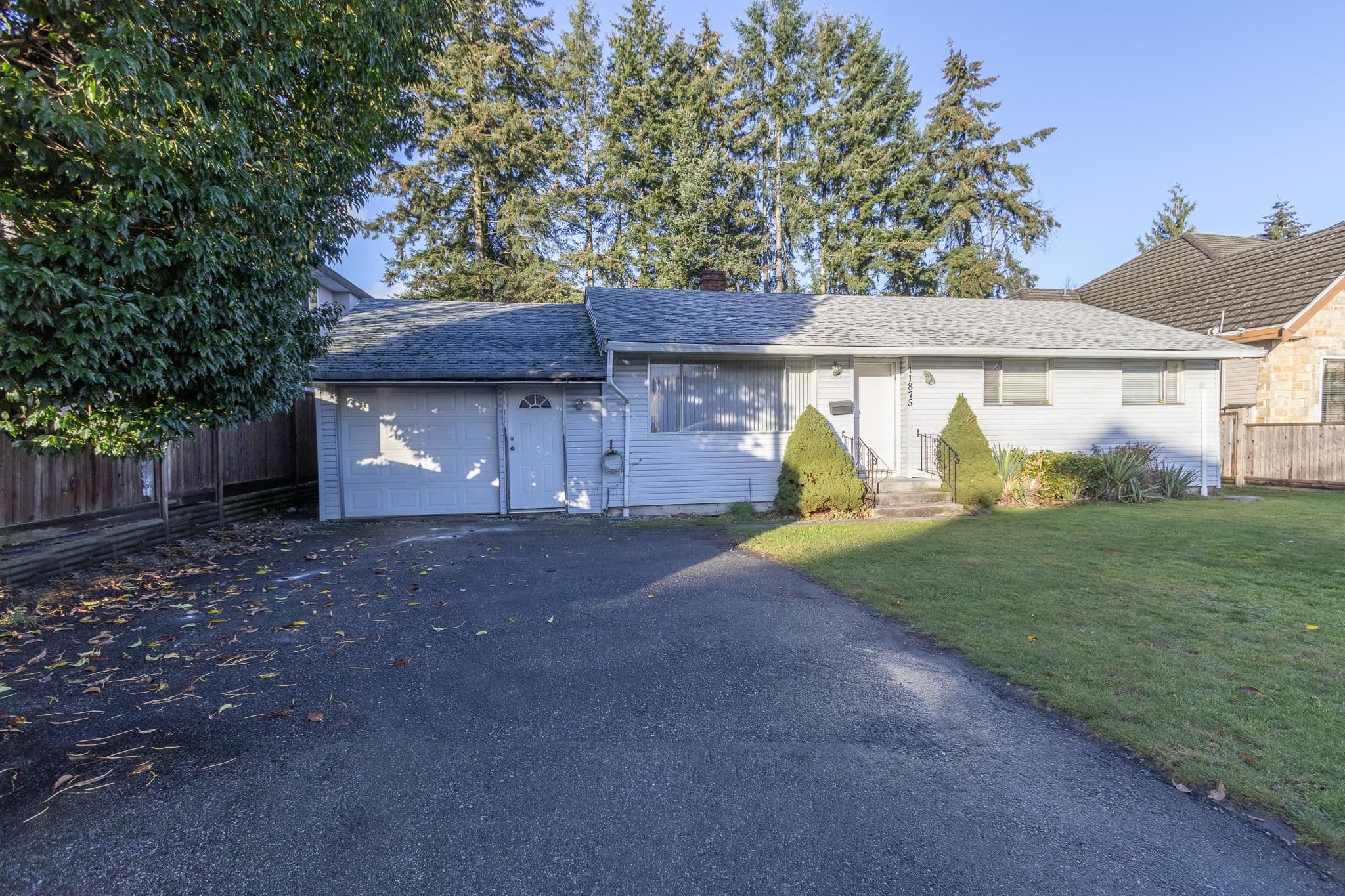11875 82 Avenue, Delta