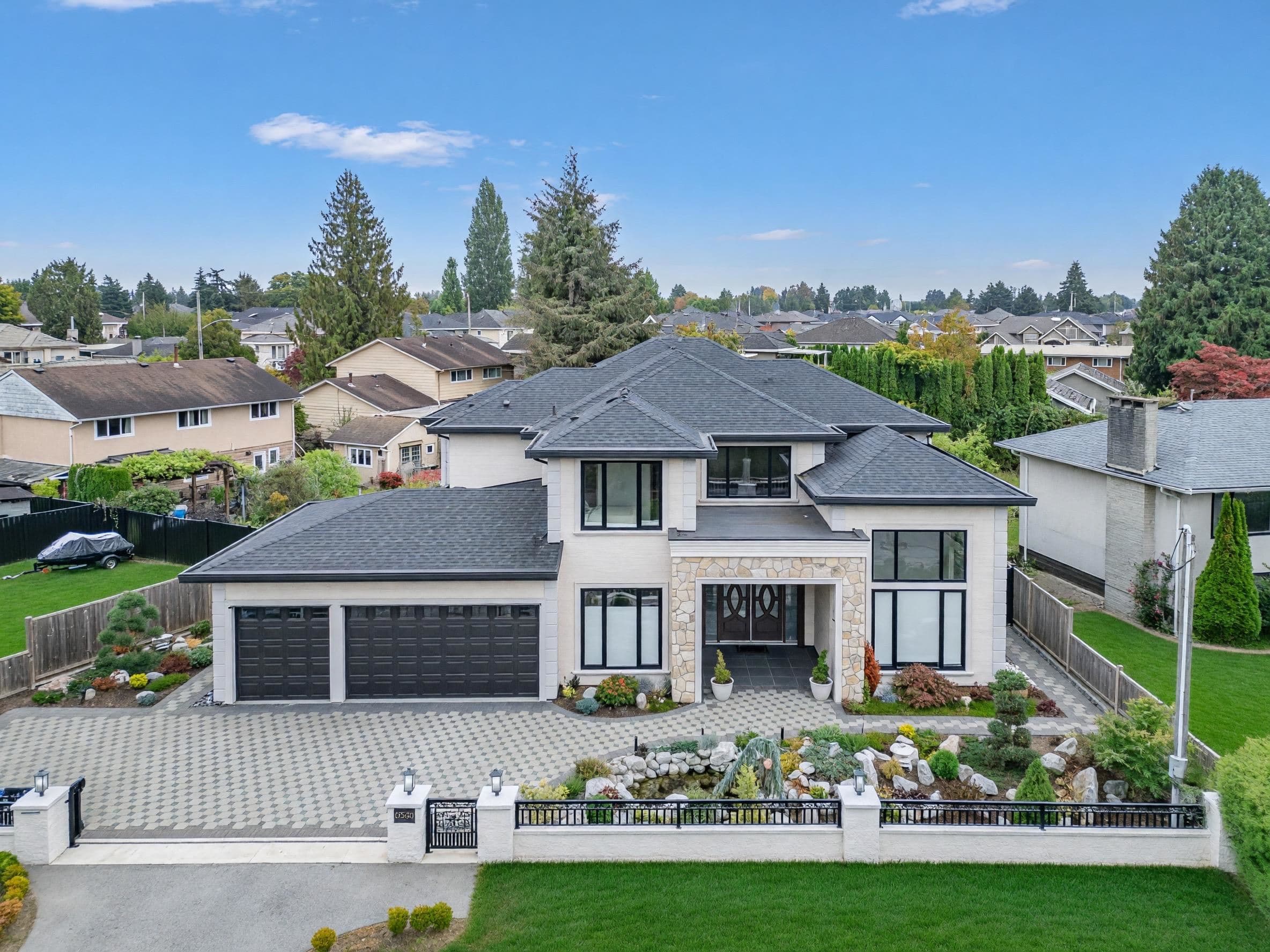8580 Camden Crescent, Richmond