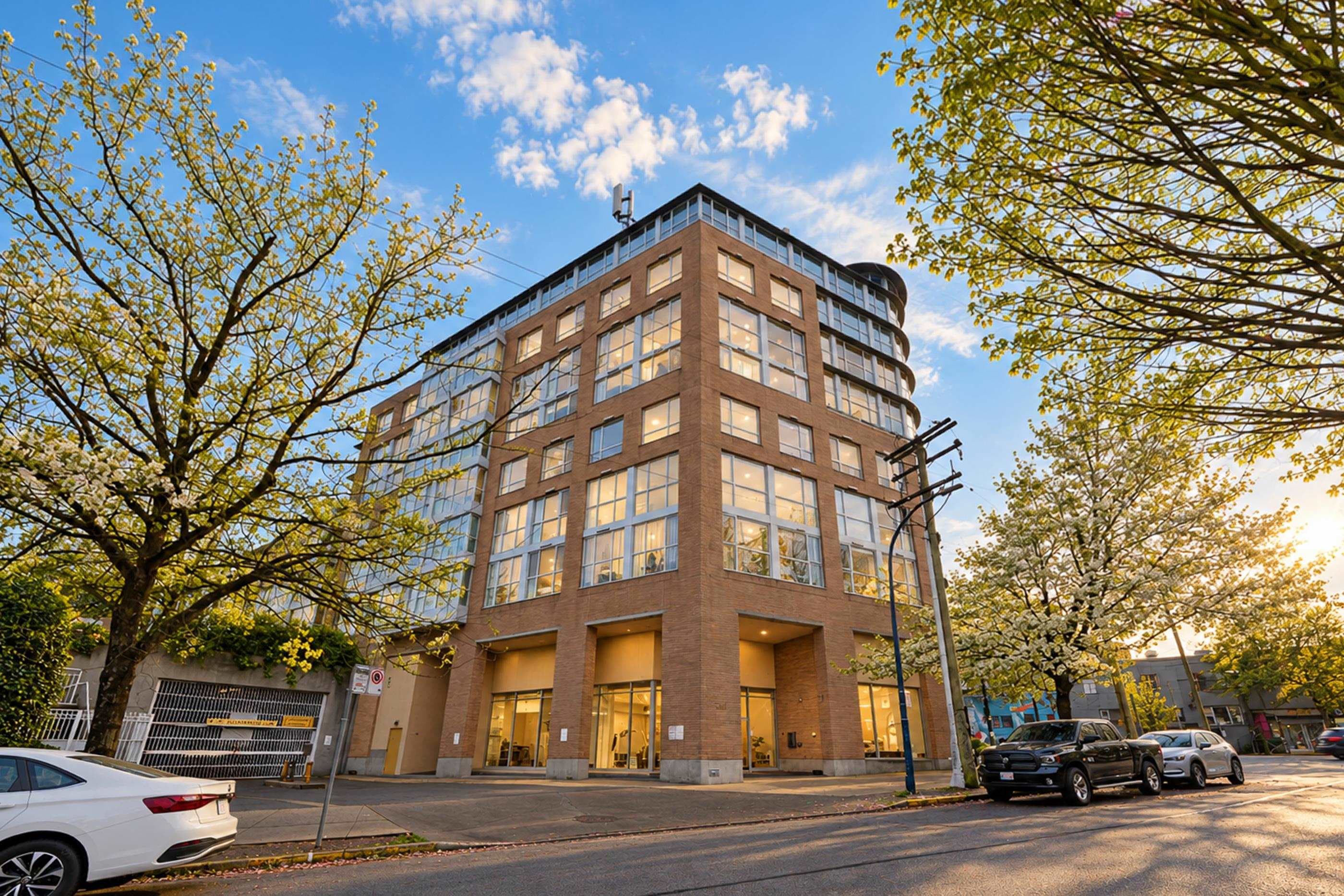 402 - 288 E 8th Avenue, Vancouver