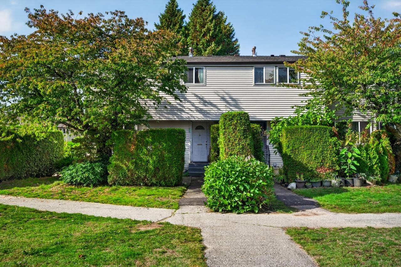 52 - 3425 E 49th Avenue, Vancouver