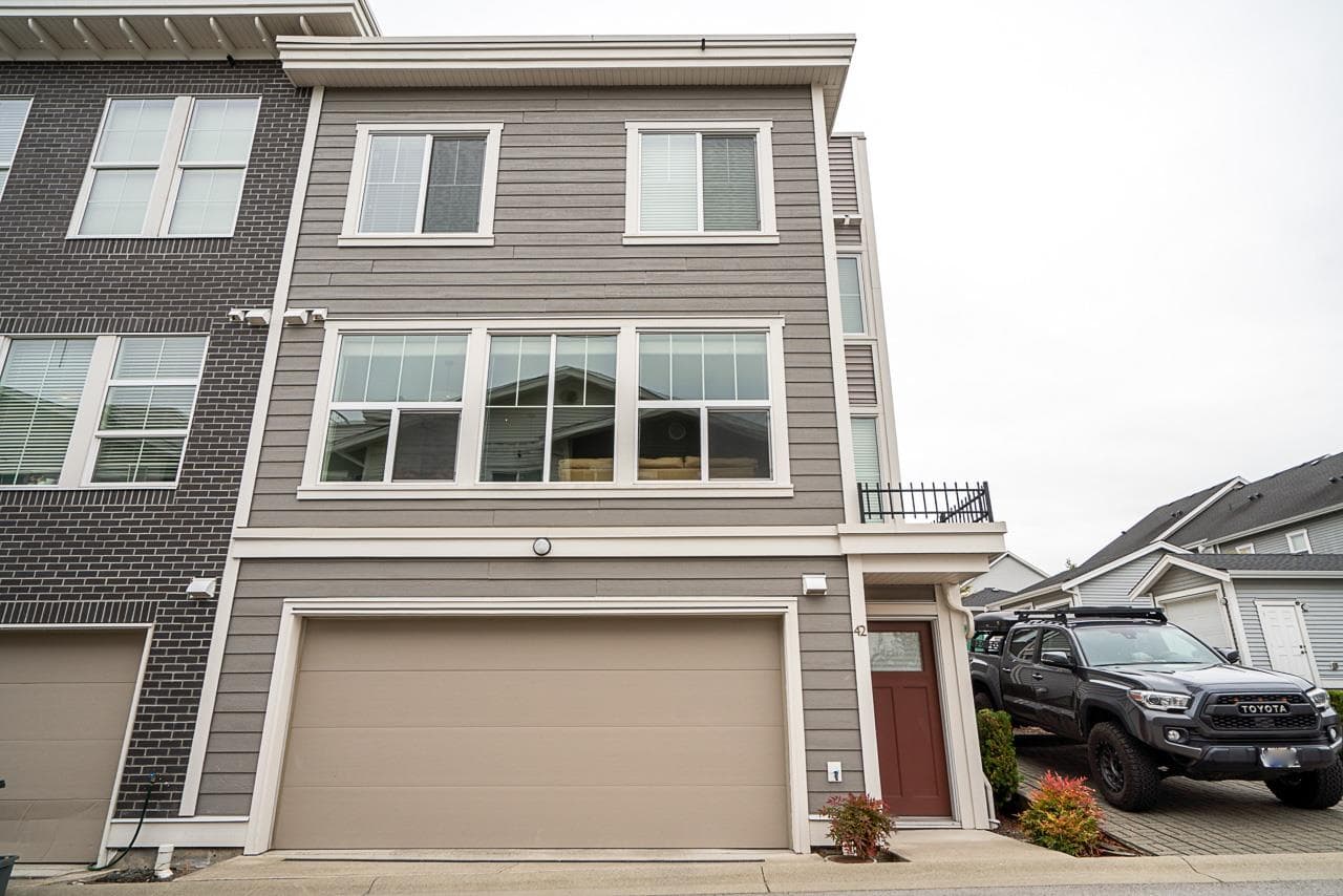 42 - 8372 202b Street, Langley