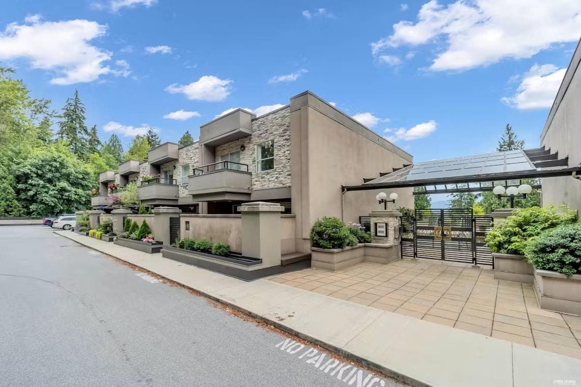 207 - 1500 Ostler Court, North Vancouver