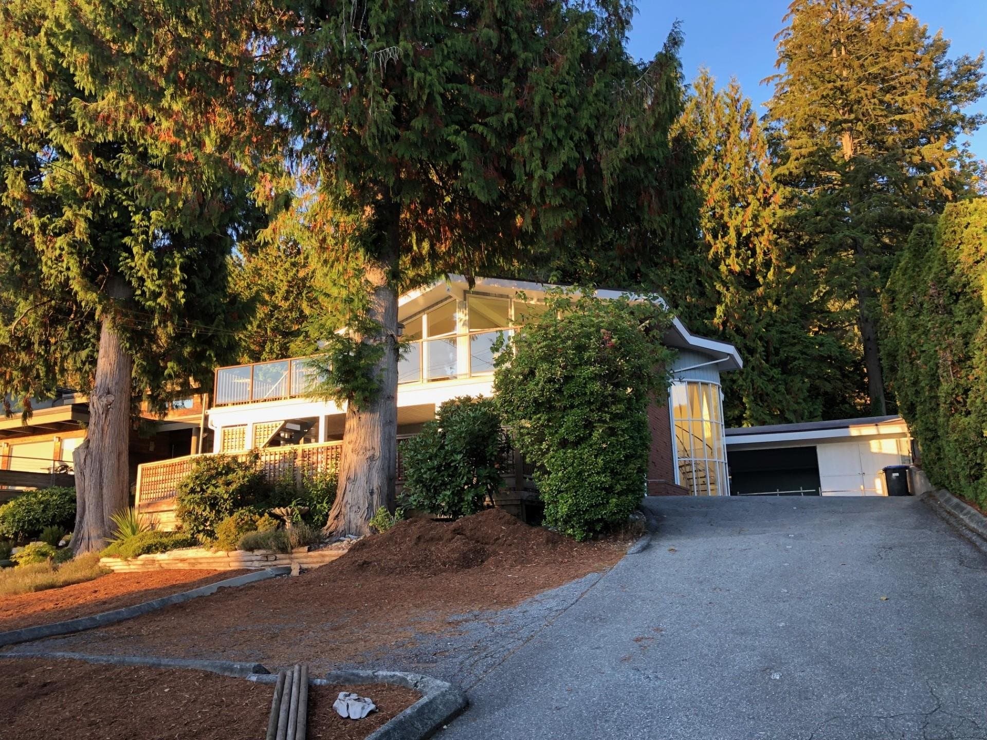 831 Ioco Road, Port Moody
