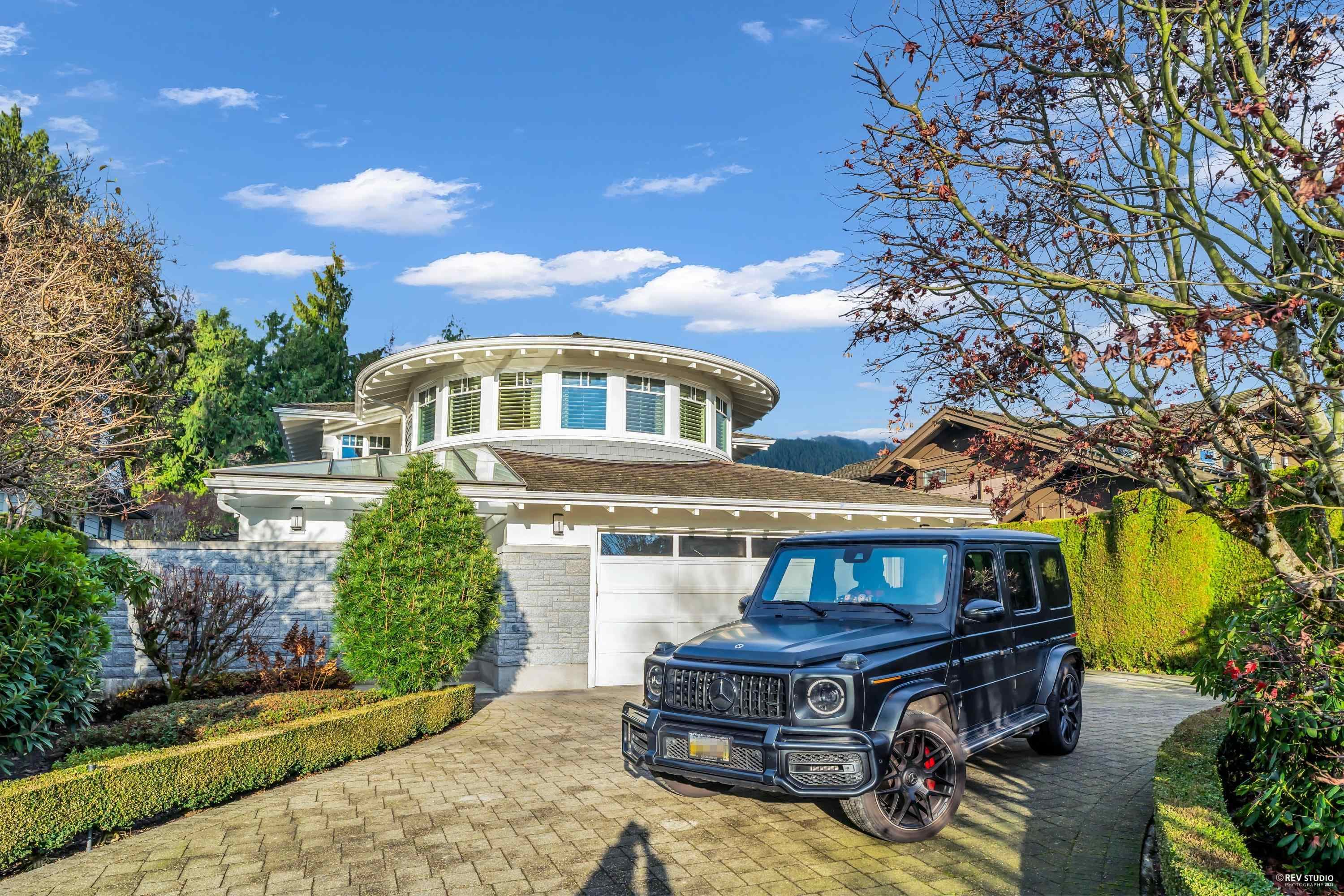 4358 Erwin Drive, West Vancouver