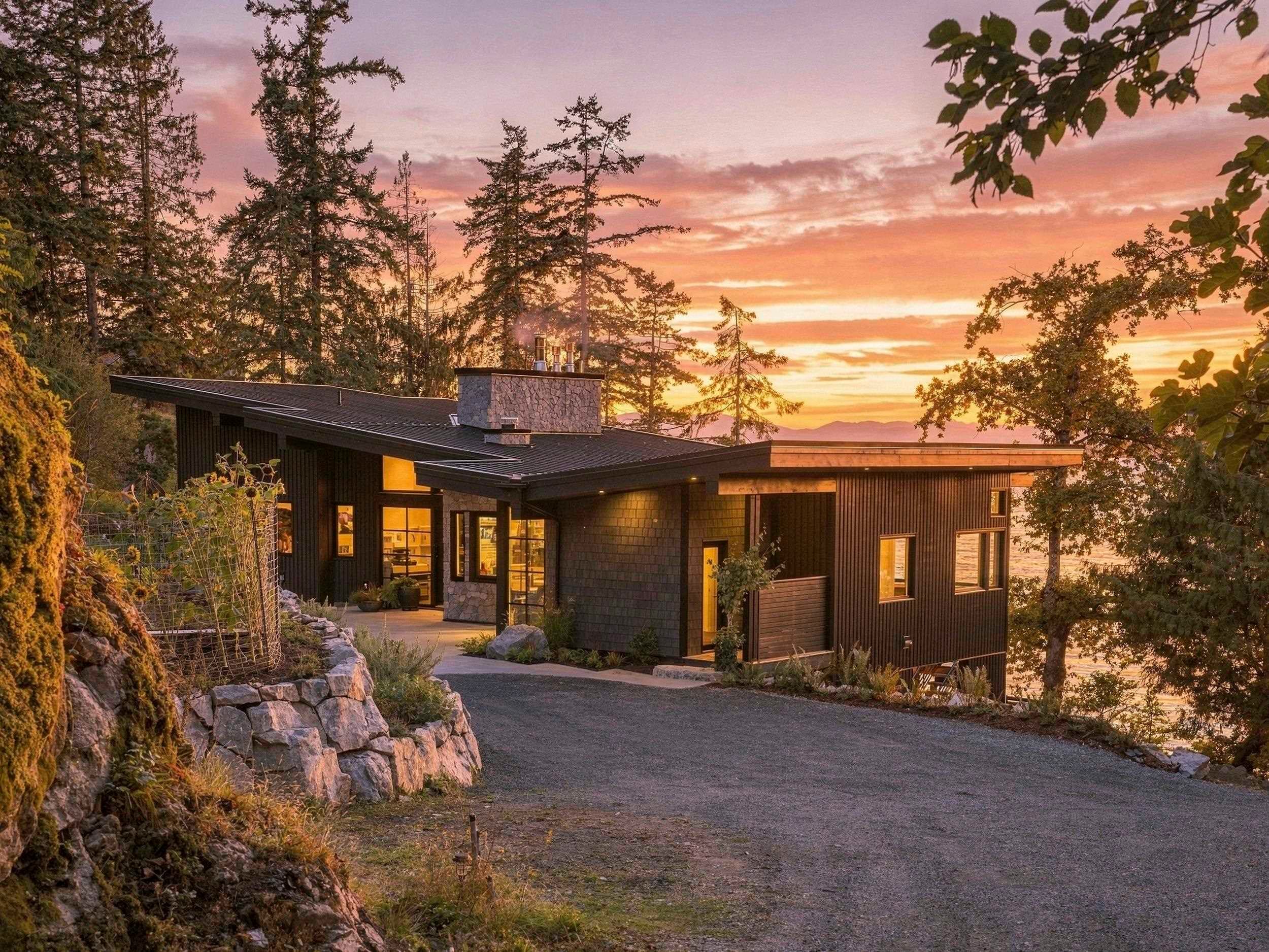 1724 Bowen Bay Road, Bowen Island