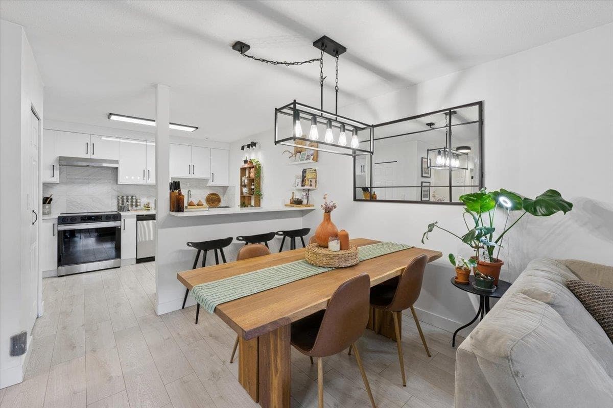 121 - 3 Rialto Court, New Westminster
