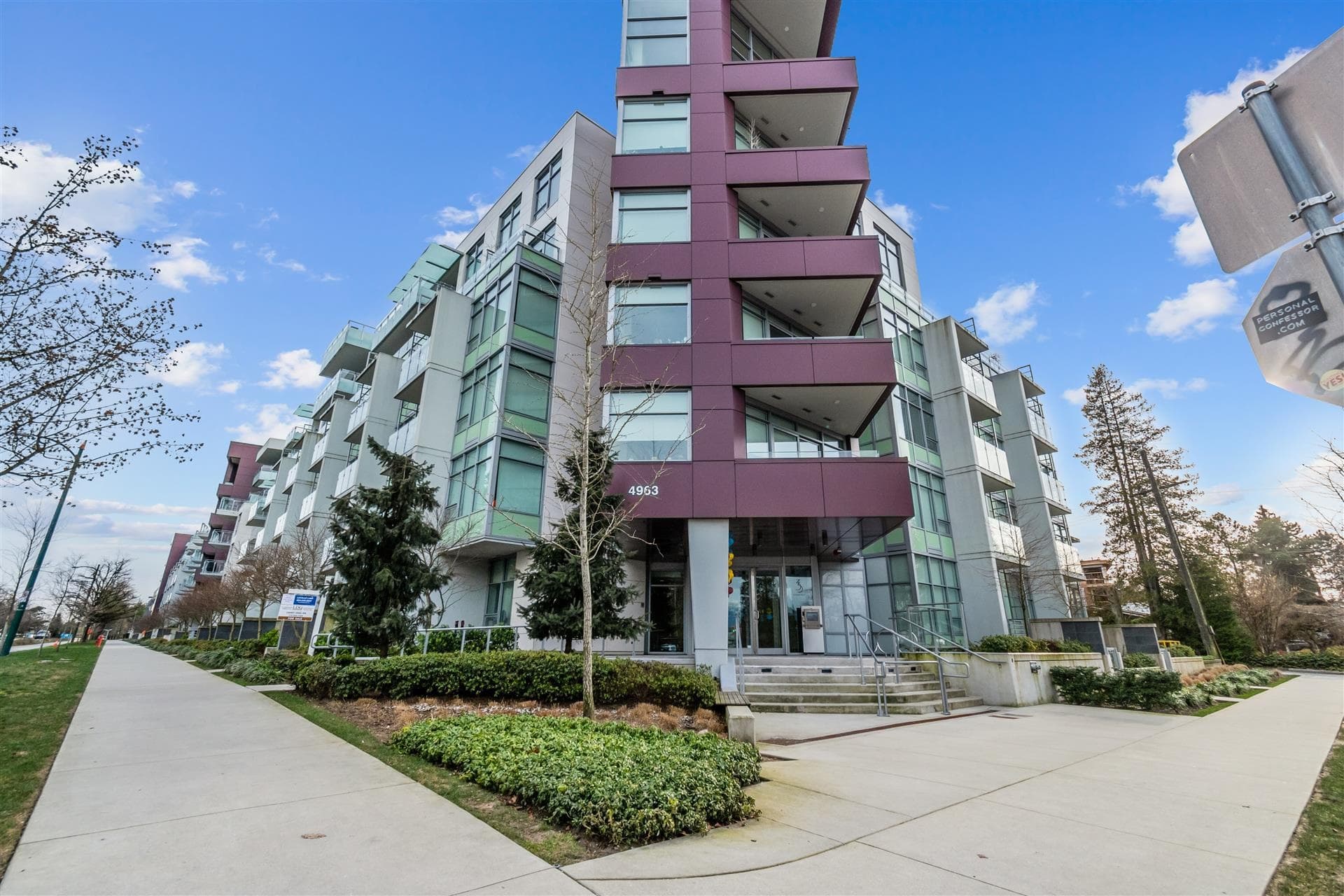 305 - 4963 Cambie Street, Vancouver