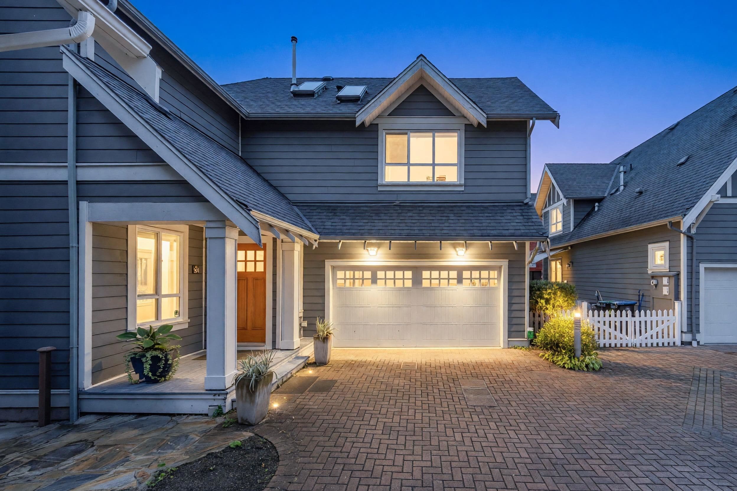 264 Holly Avenue, New Westminster