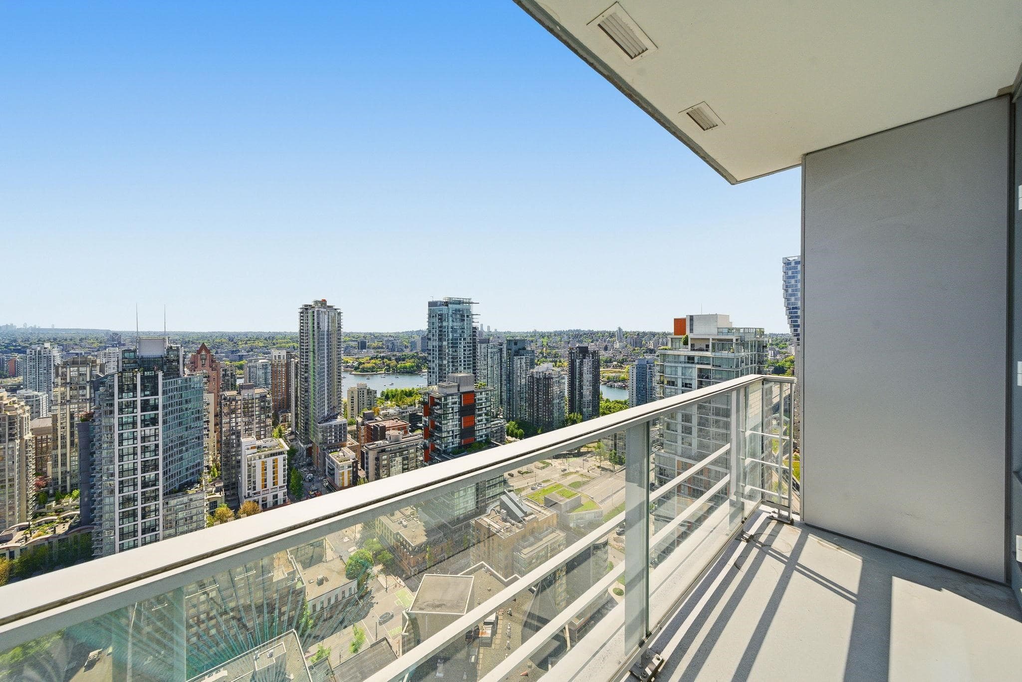 3605 - 1283 Howe Street, Vancouver