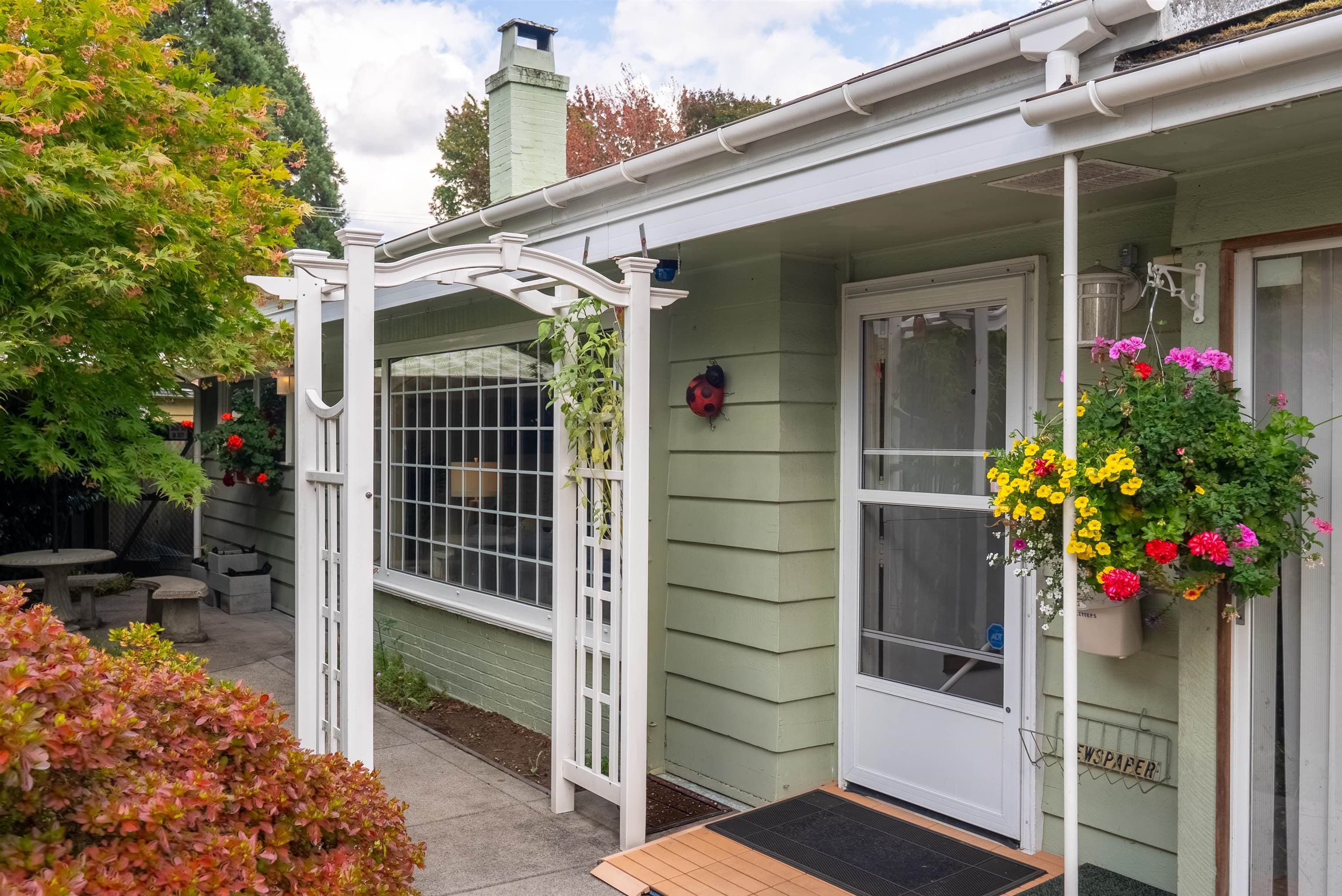 1222 Rosewood Crescent, North Vancouver