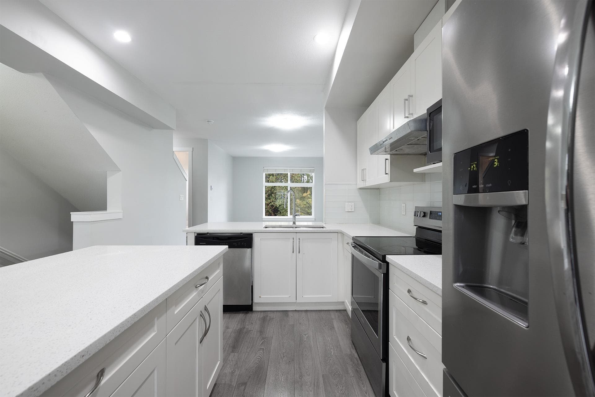 27 - 14660 105a Avenue, Surrey