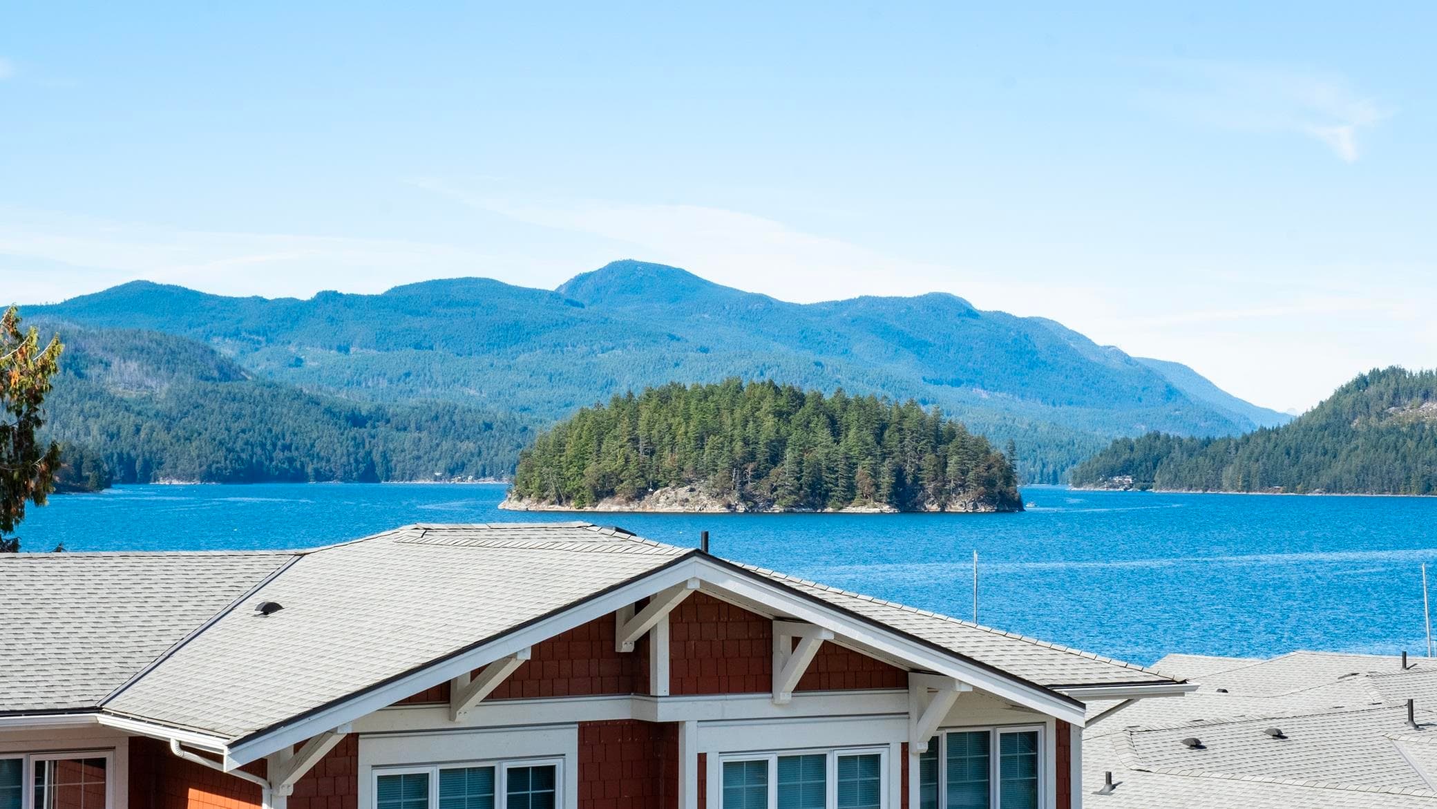 5902 Beachgate Lane, Sechelt