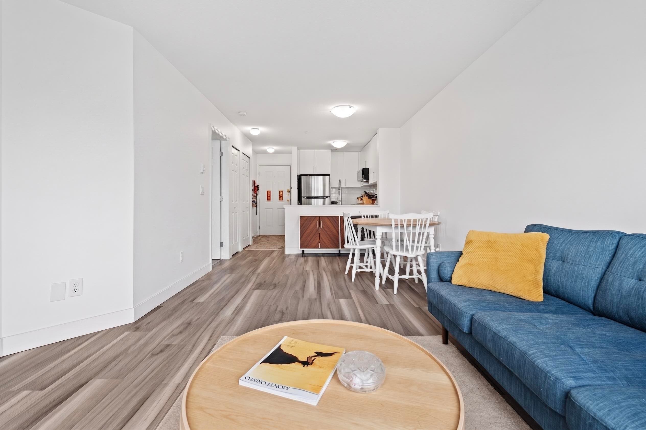 302 - 5818 Lincoln Street, Vancouver