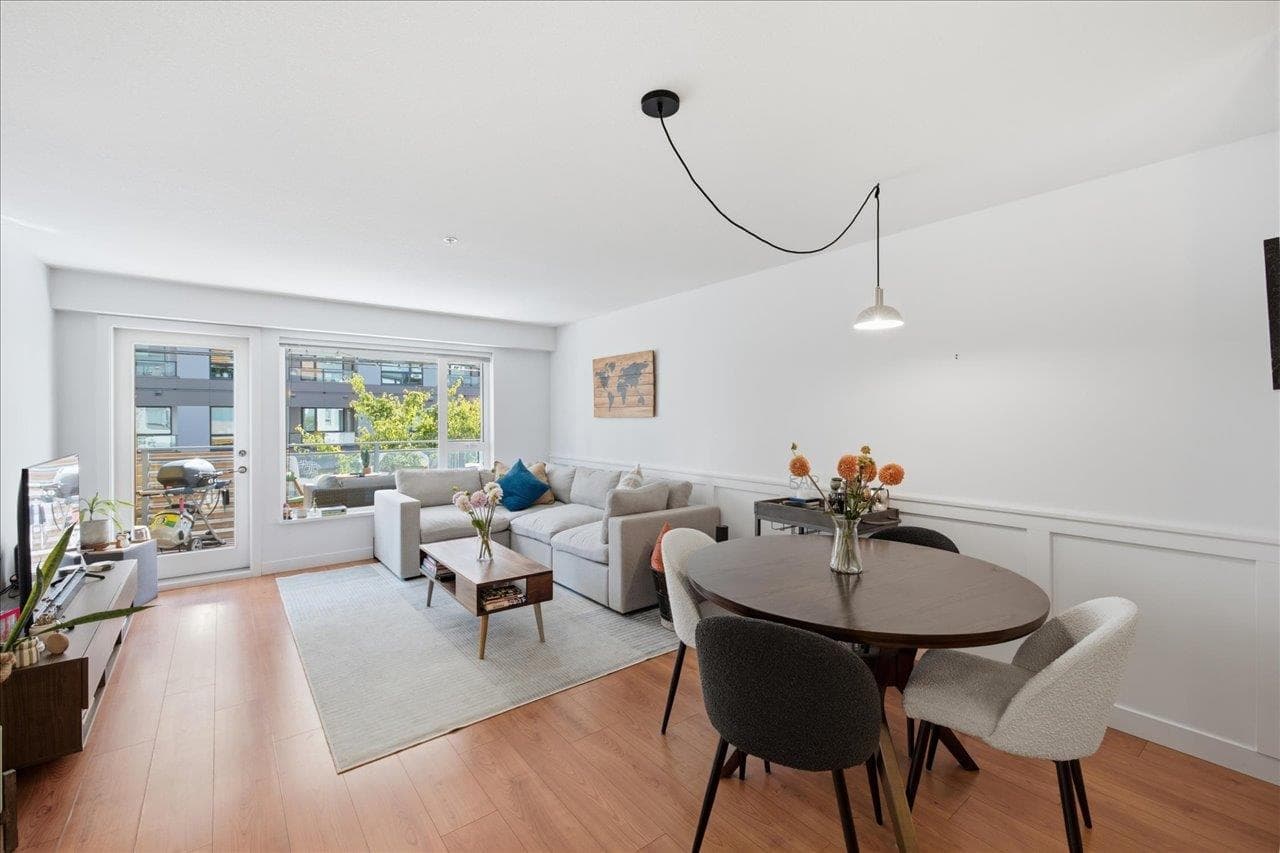 102 - 221 E 3rd Street, North Vancouver