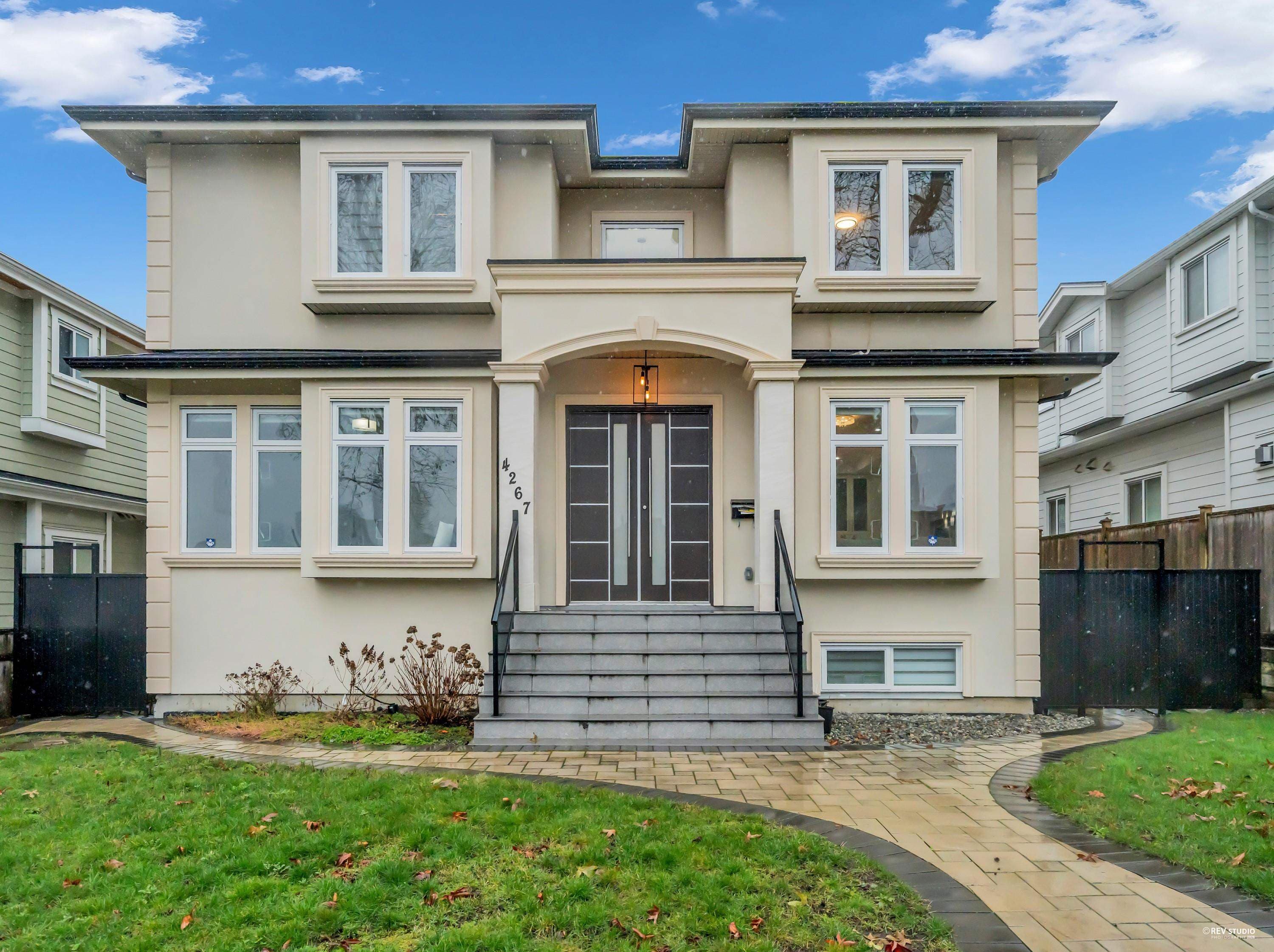 4267 Parker Street, Burnaby
