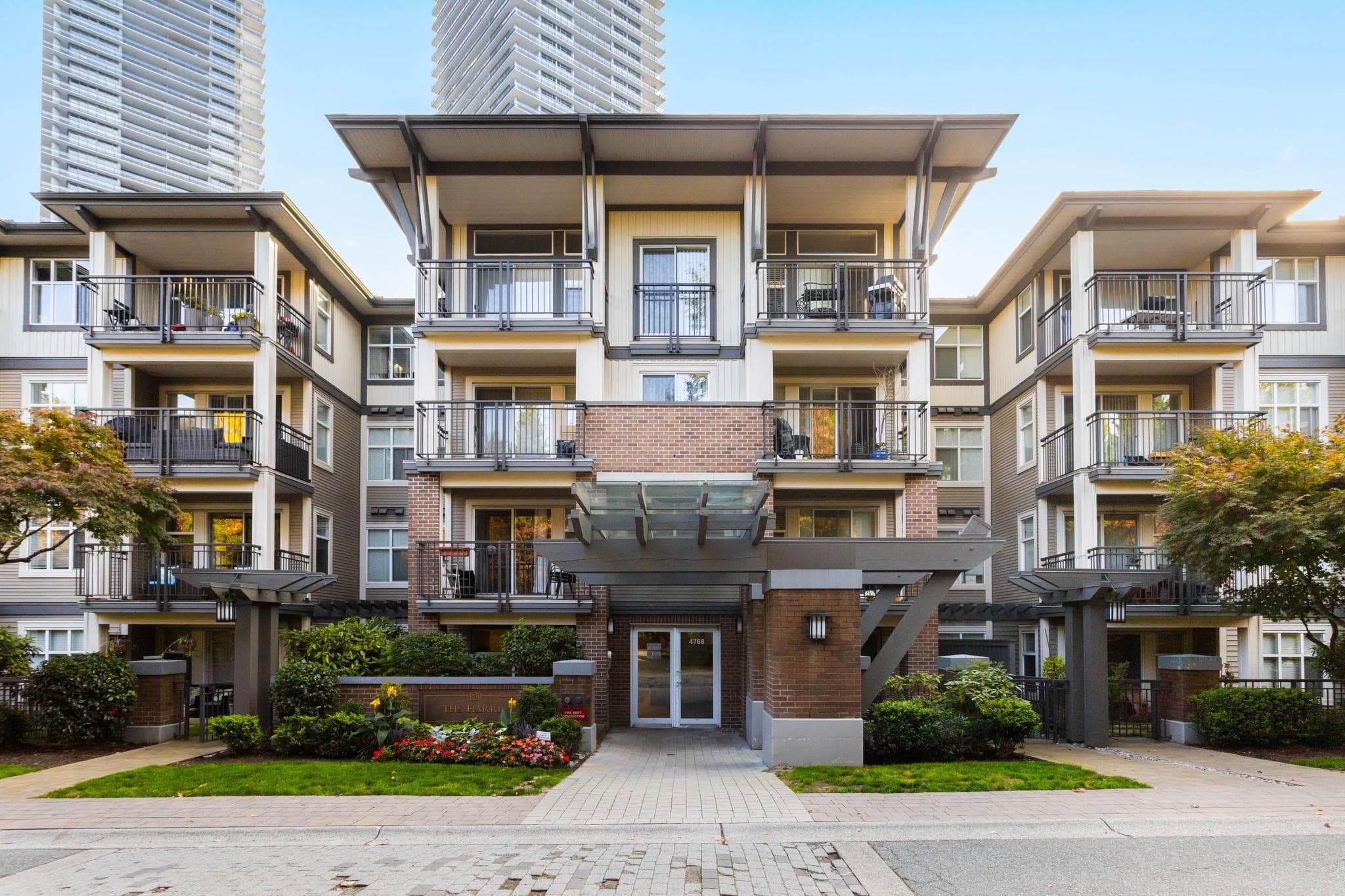 210 - 4768 Brentwood Drive, Burnaby