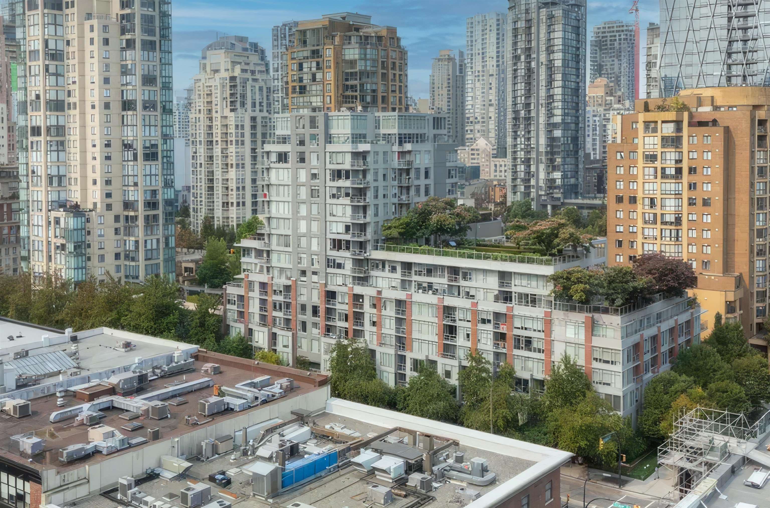 1305 - 1133 Homer Street, Vancouver
