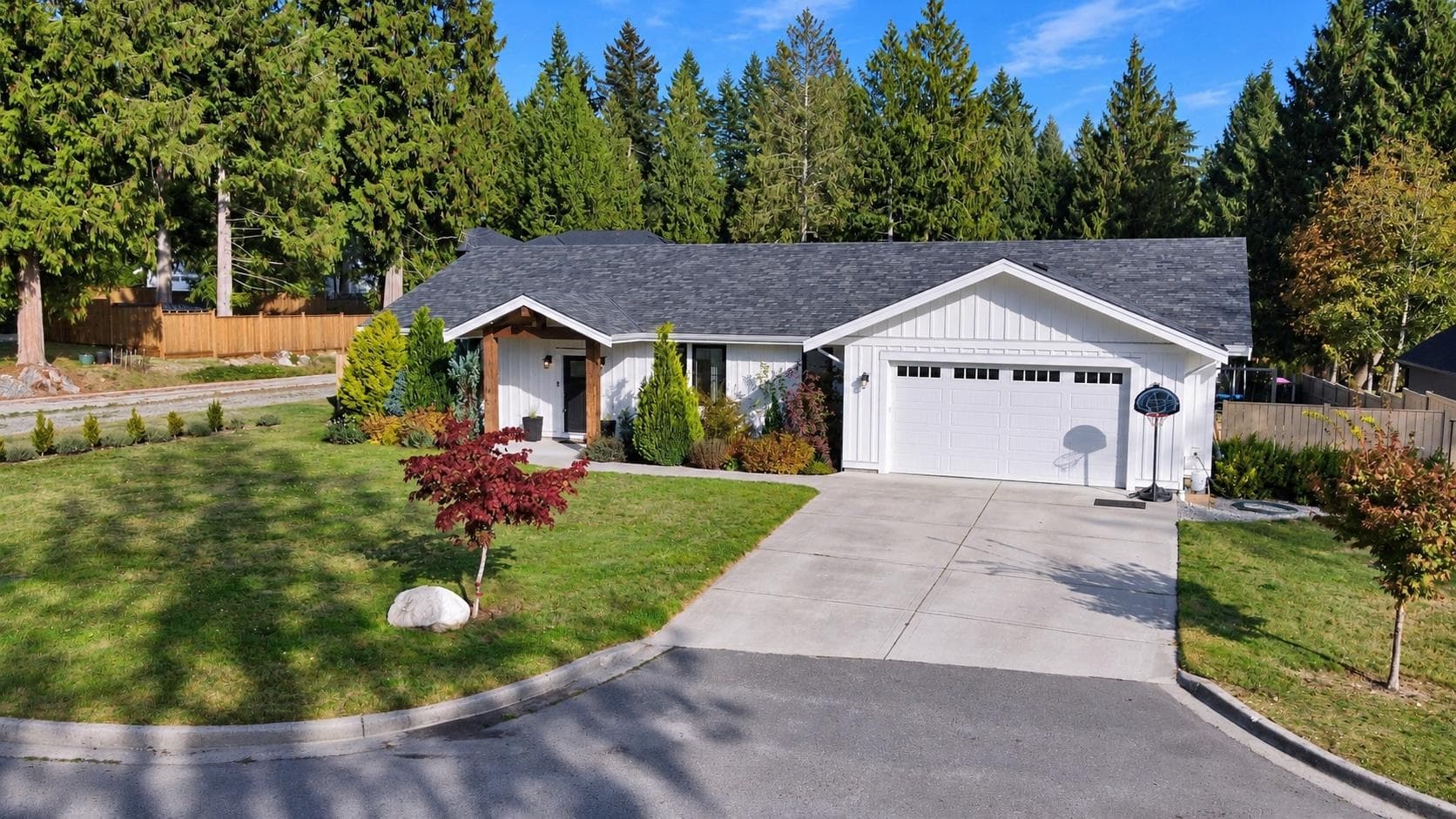 420 Solaz Place, Gibsons