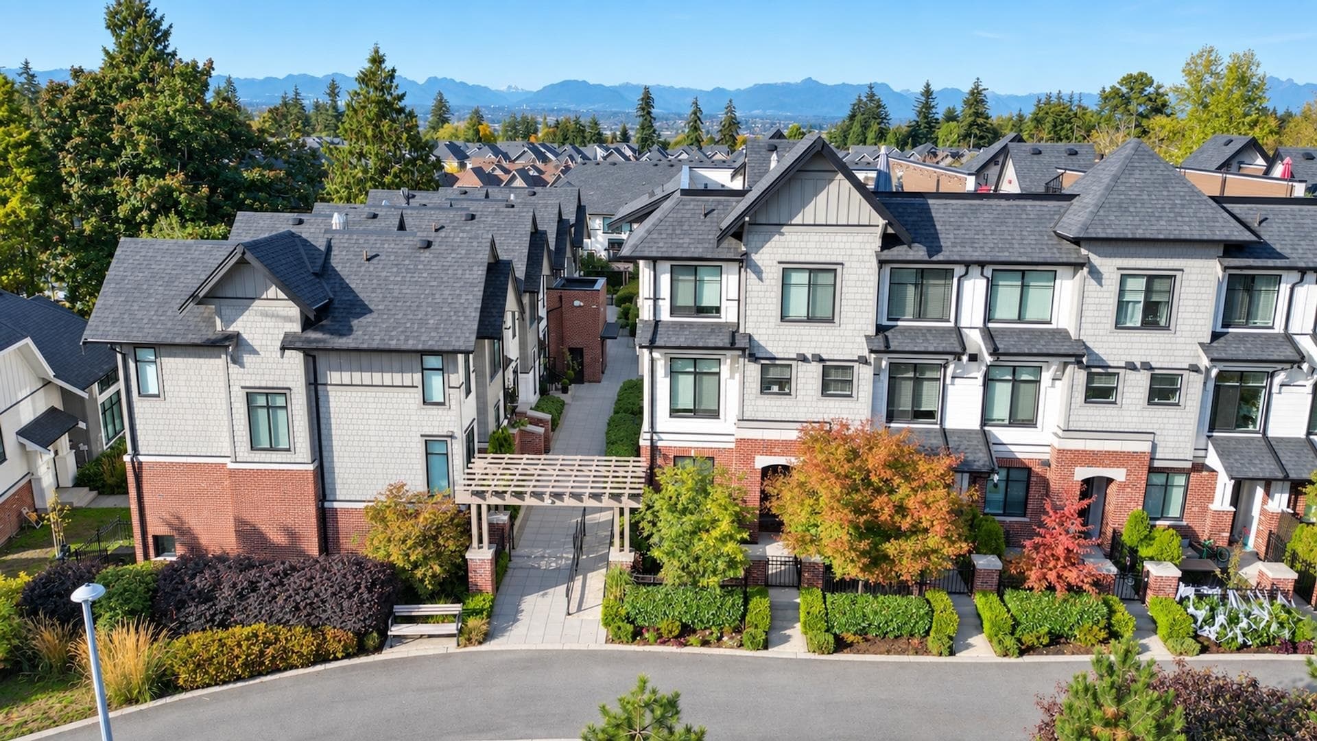 203 - 16528 24a Avenue, Surrey