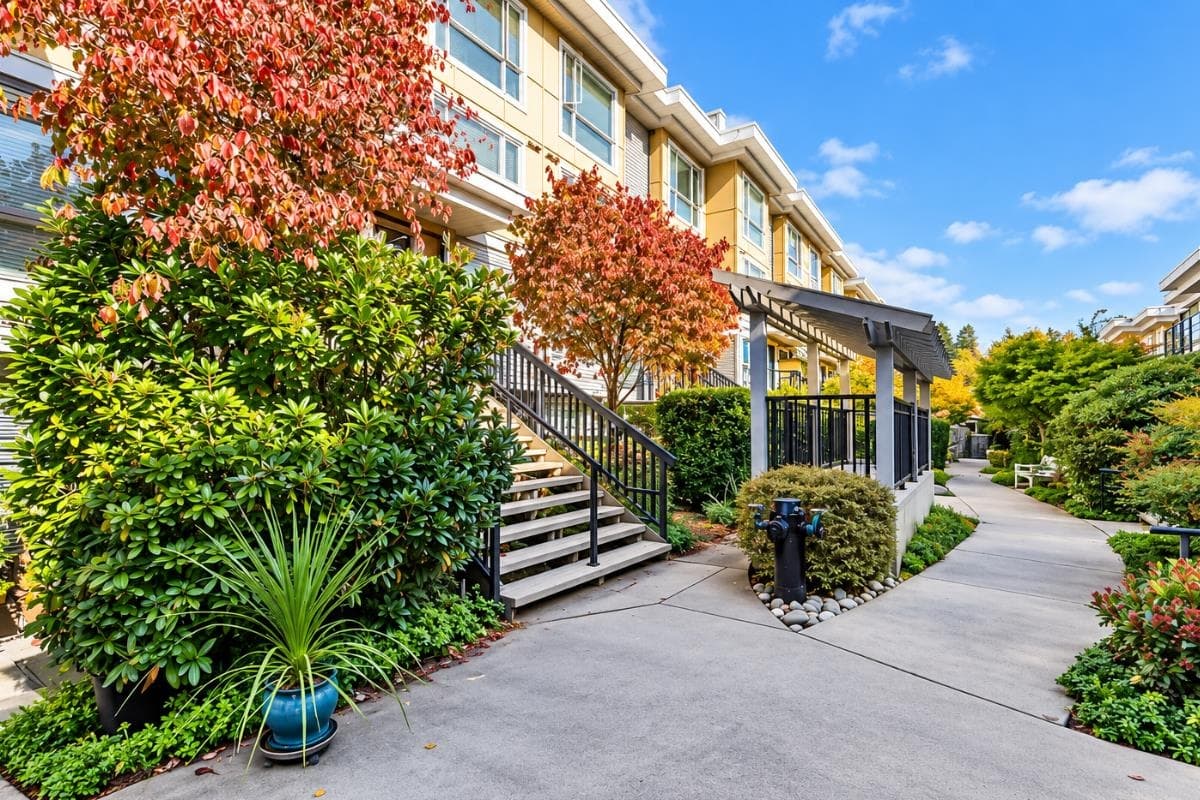 64 - 728 W 14th Street, North Vancouver