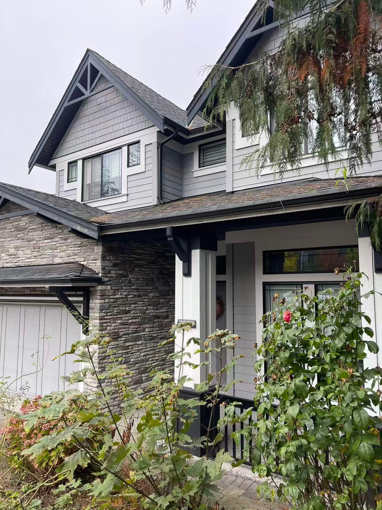 3000 Helc Place, Surrey
