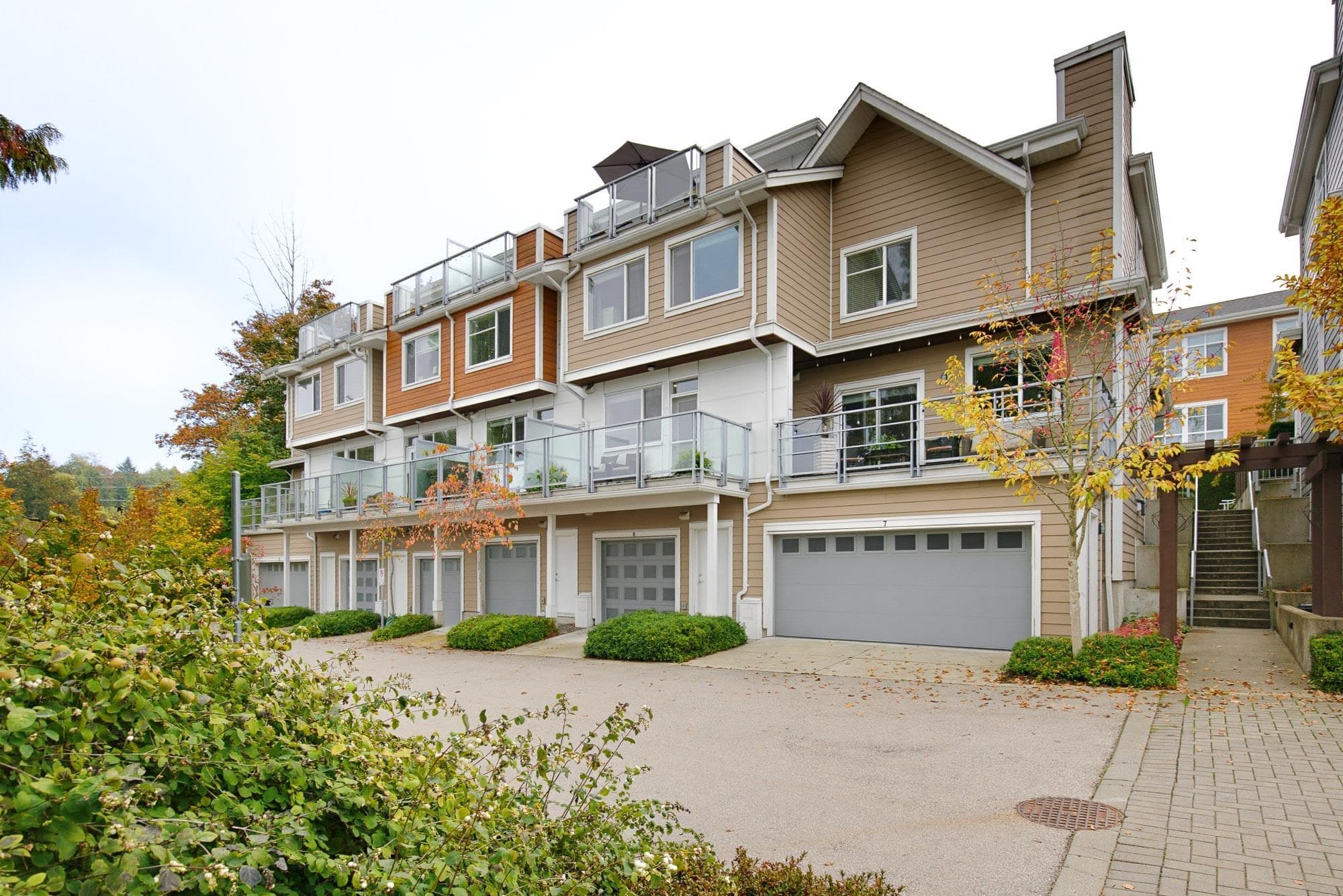 8 - 15918 Mountain View Drive, White Rock