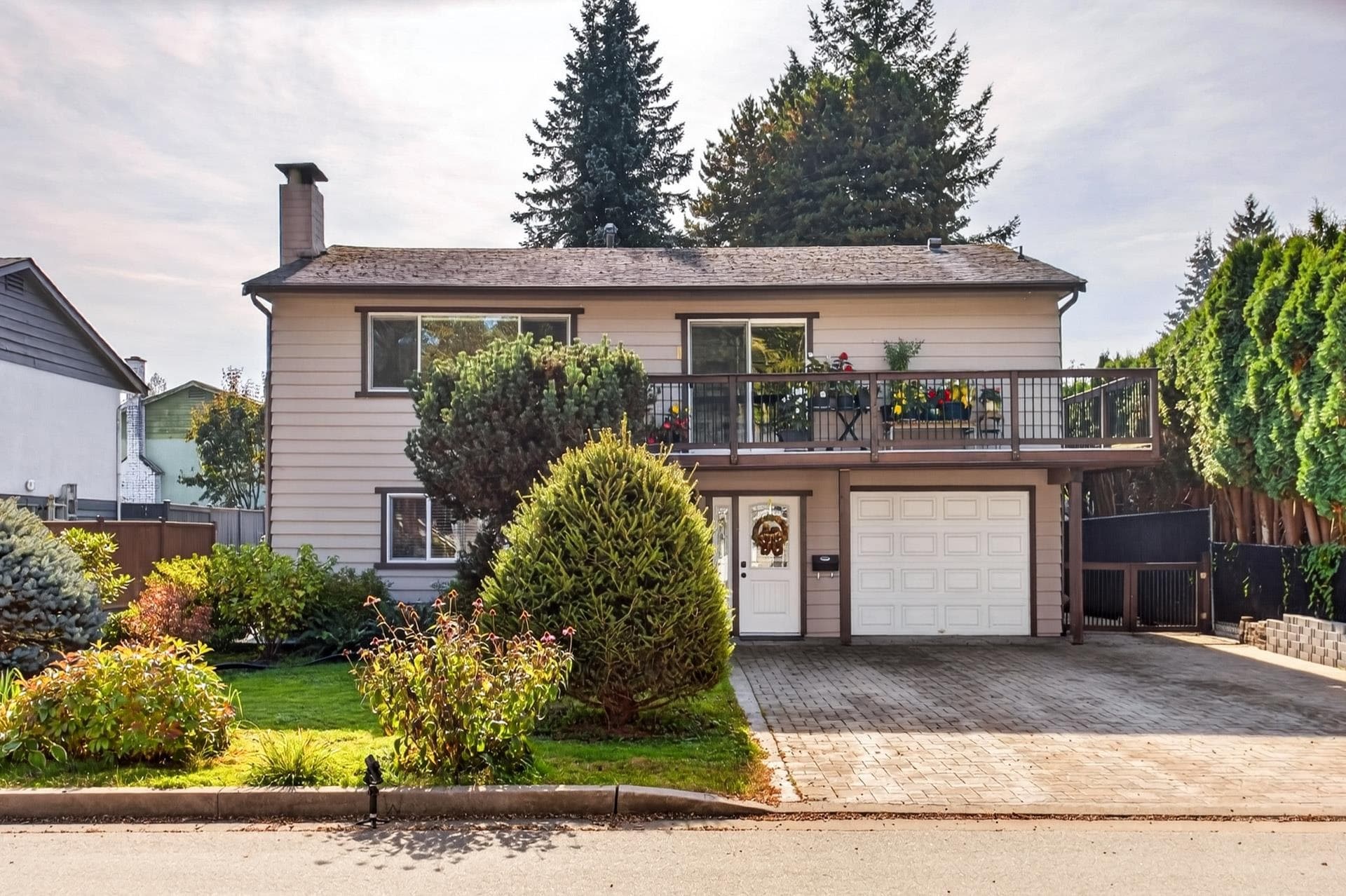 920 Raymond Avenue, Coquitlam
