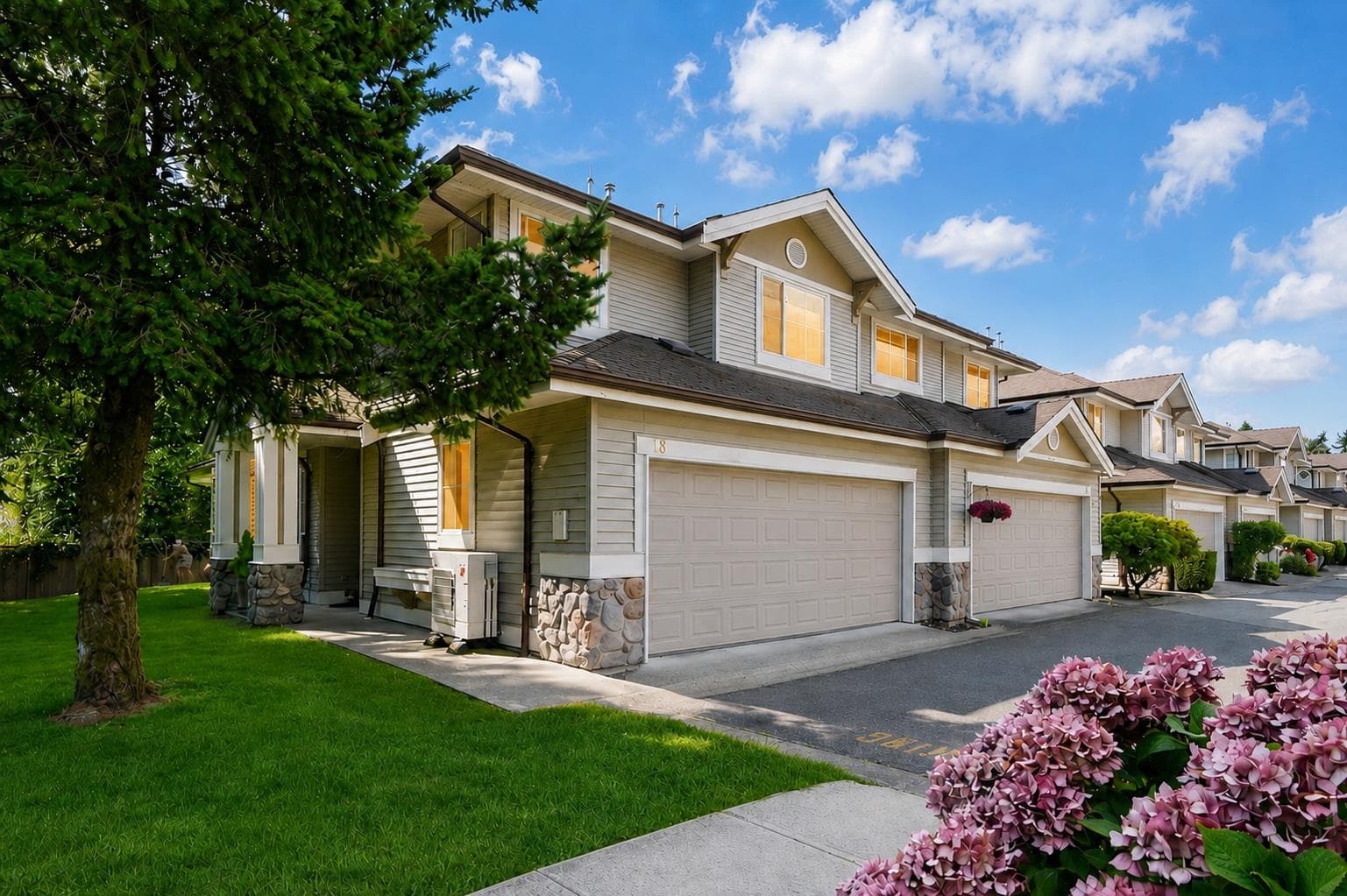 18 - 6950 120 Street, Surrey