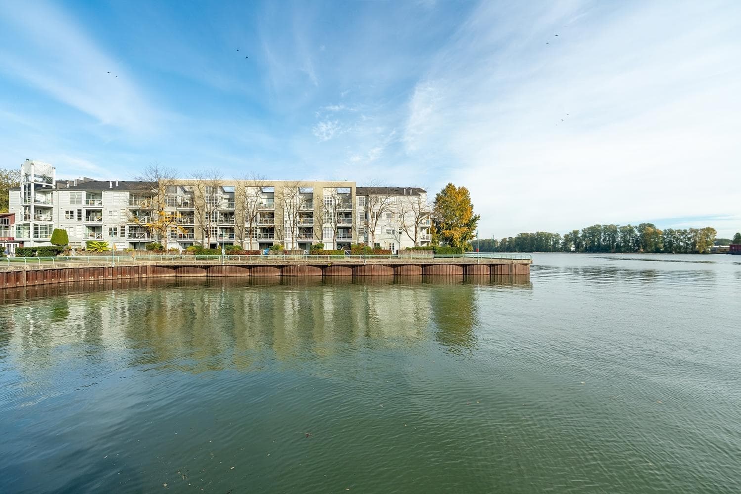 302 - 2020 E Kent Avenue, Vancouver