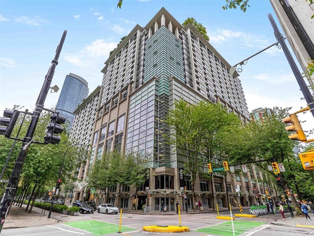 1104 - 933 Hornby Street, Vancouver